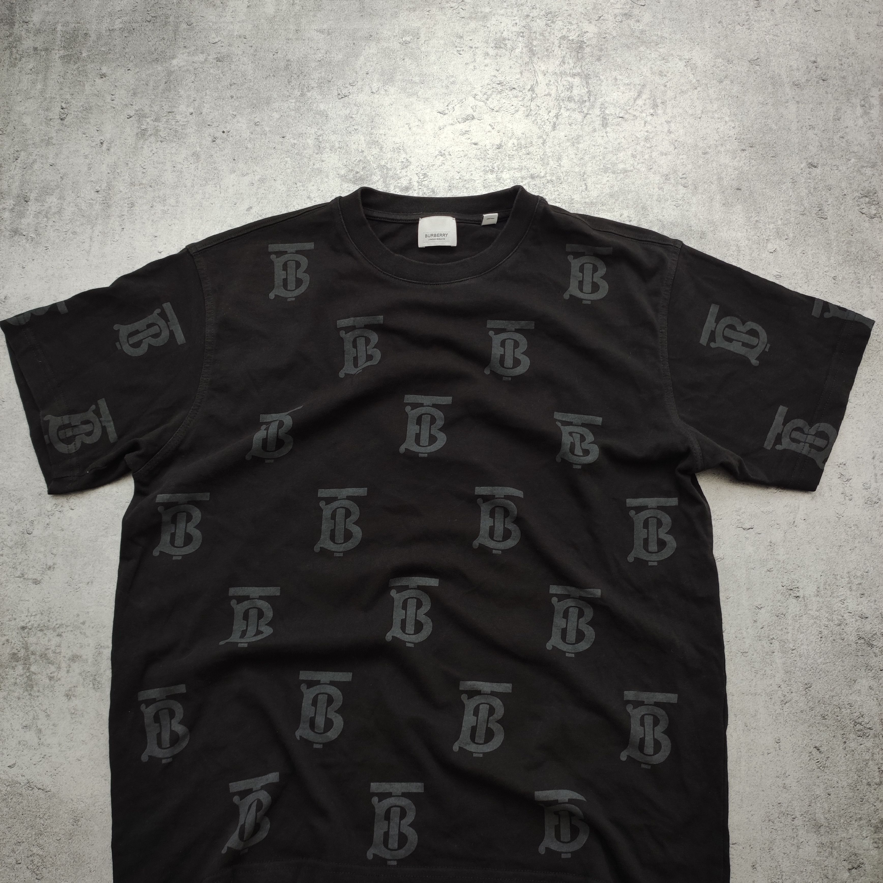 Burberry RARE Burberry London Black Monogram BB Classic Tshirt Size US M / EU 48-50 / 2 - 2 Thumbnail