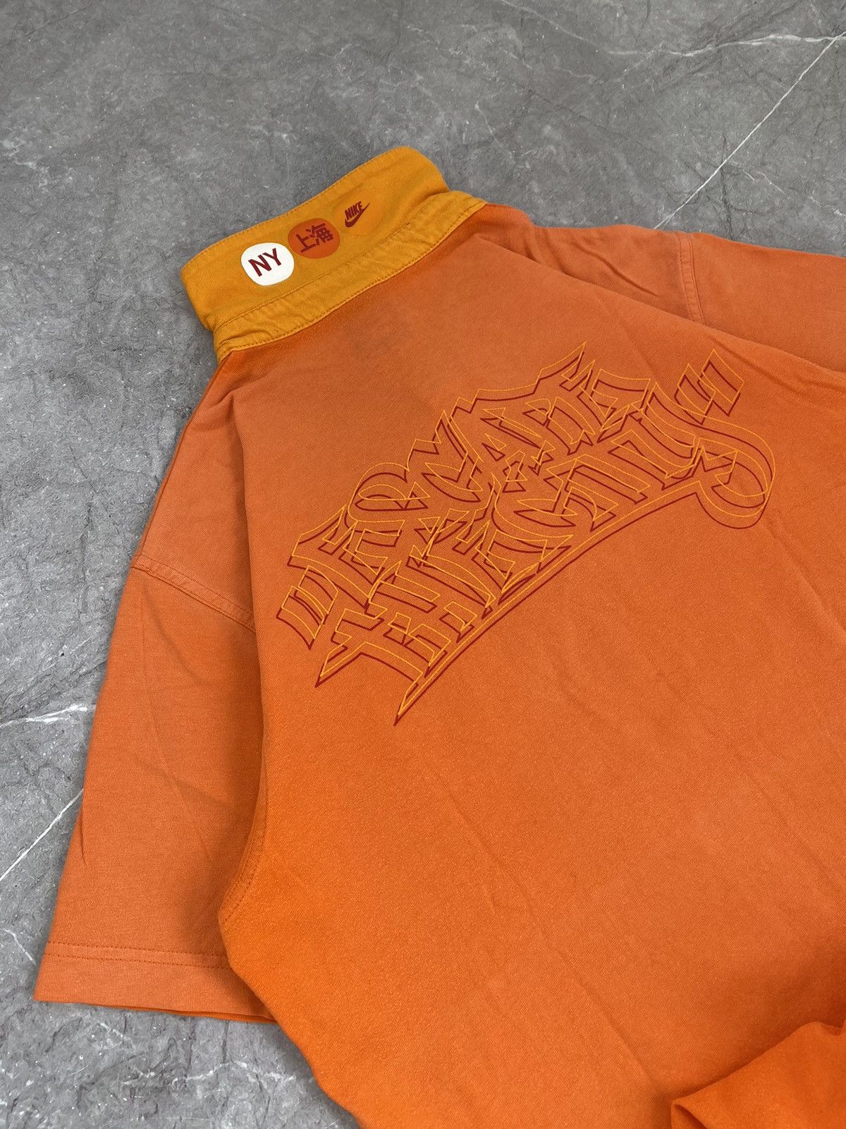Nike Vintage Y2K Nike Big Logo “ESCAPE THE CITY” Orange Polo Size US L / EU 52-54 / 3 - 19 Thumbnail
