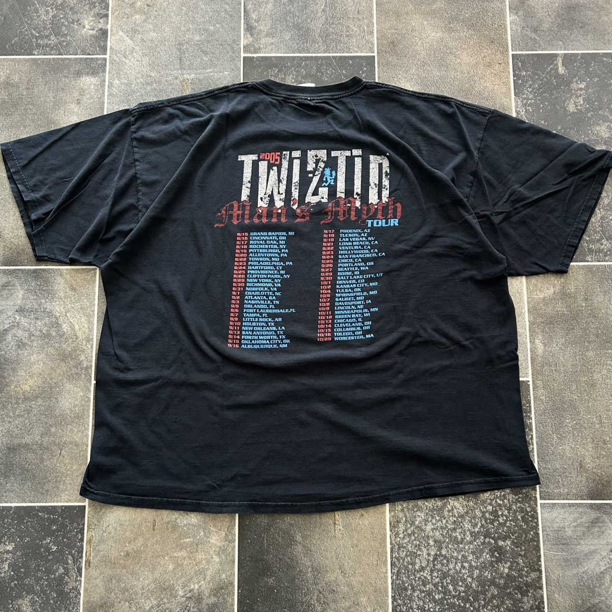 Vintage Vintage Twiztid Man’s Myth 2005 Tour Band Tee Size US XXL / EU 58 / 5 - 4 Thumbnail