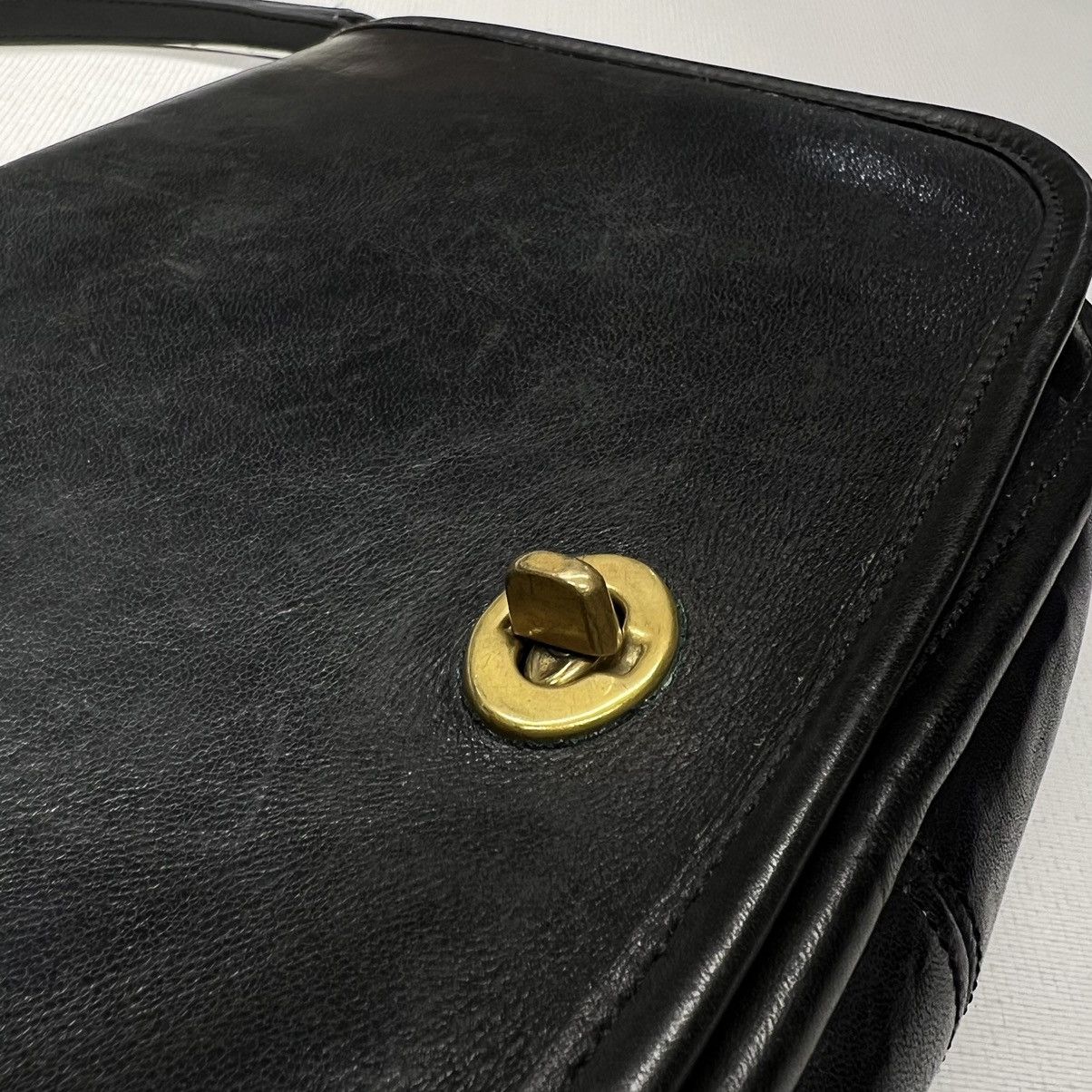 Coach × Vintage VTG Coach Crossbody Bag Purse Clutch Black Leather Hang Tag Size ONE SIZE - 7 Thumbnail