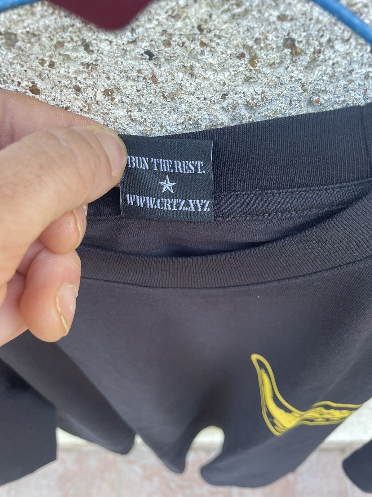 Corteiz - T shirt island Alcatraz black and yellow Size US M / EU 48-50 / 2 - 6 Thumbnail