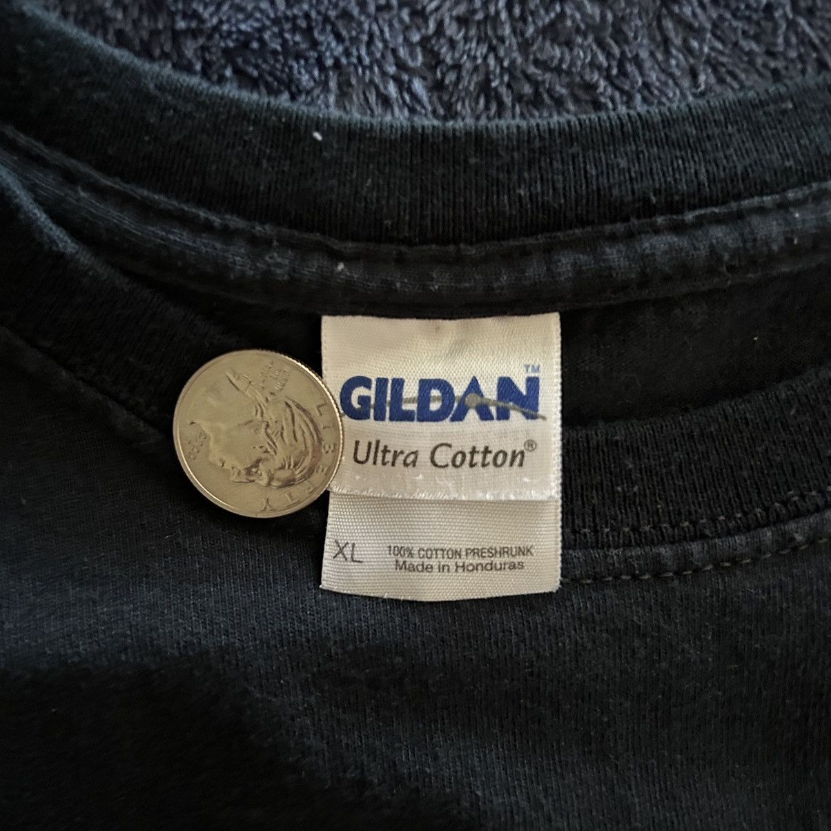 Gildan Y2K I Love Hockey Moms T-Shirt Men’s XL Size US XL / EU 56 / 4 - 5 Thumbnail