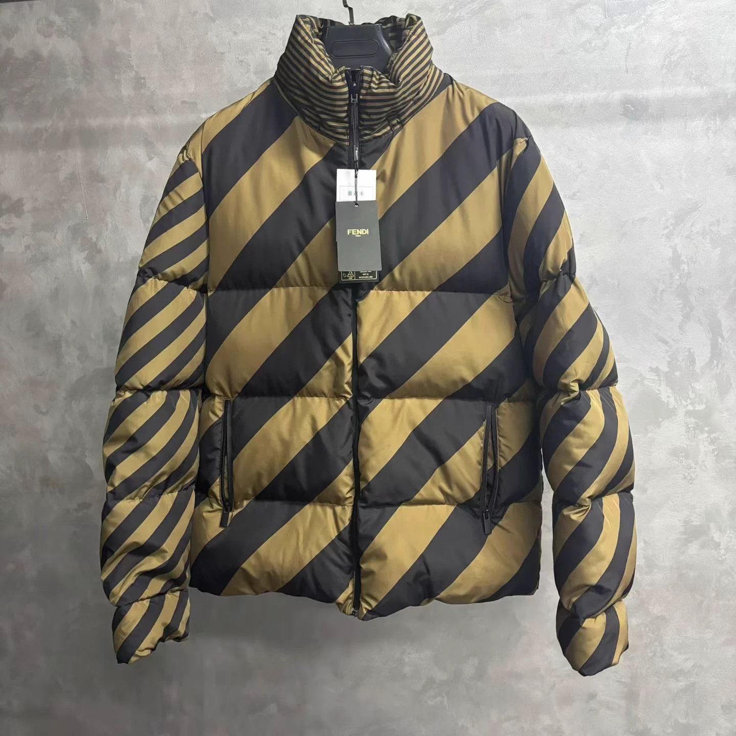 Fendi Fendi Khaki Logo All Over Print Long-Sleeve Cotton Coat Size US L / EU 52-54 / 3 - 3 Thumbnail