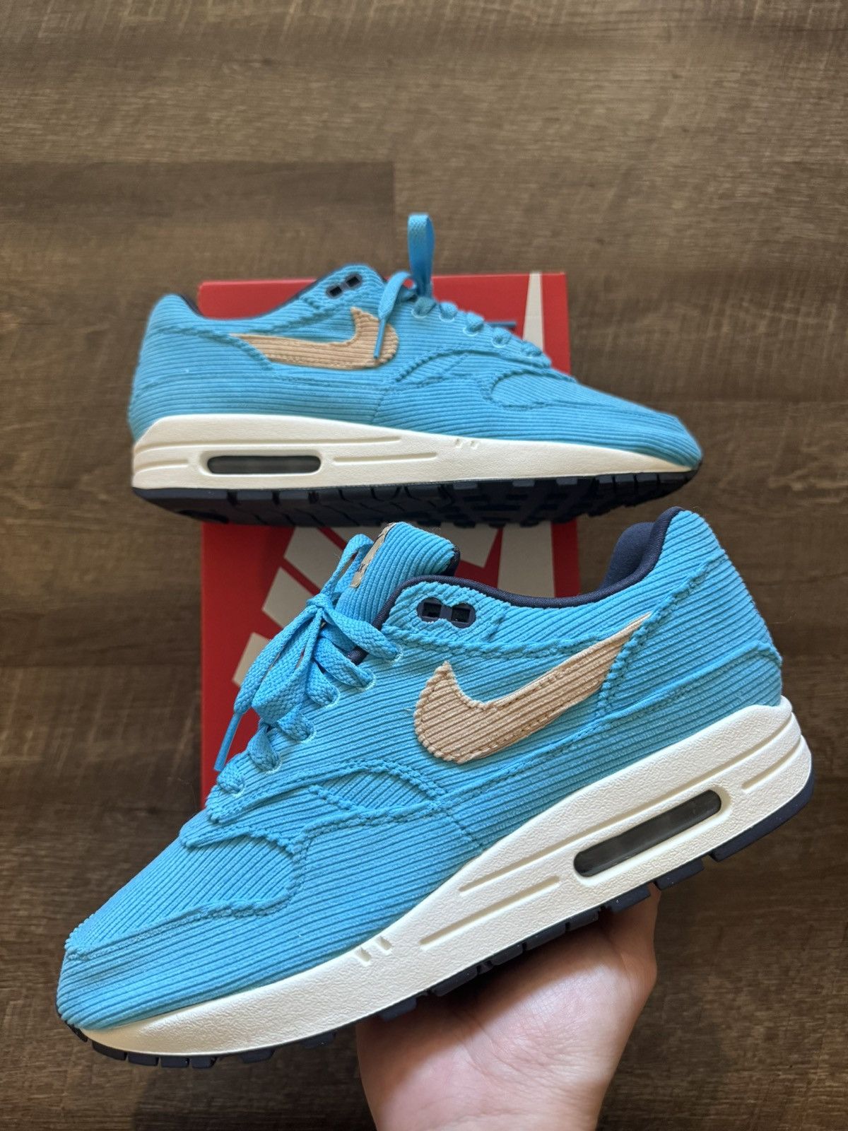 Nike Air Max “Blue Corduroy” Sz Men's Women's)