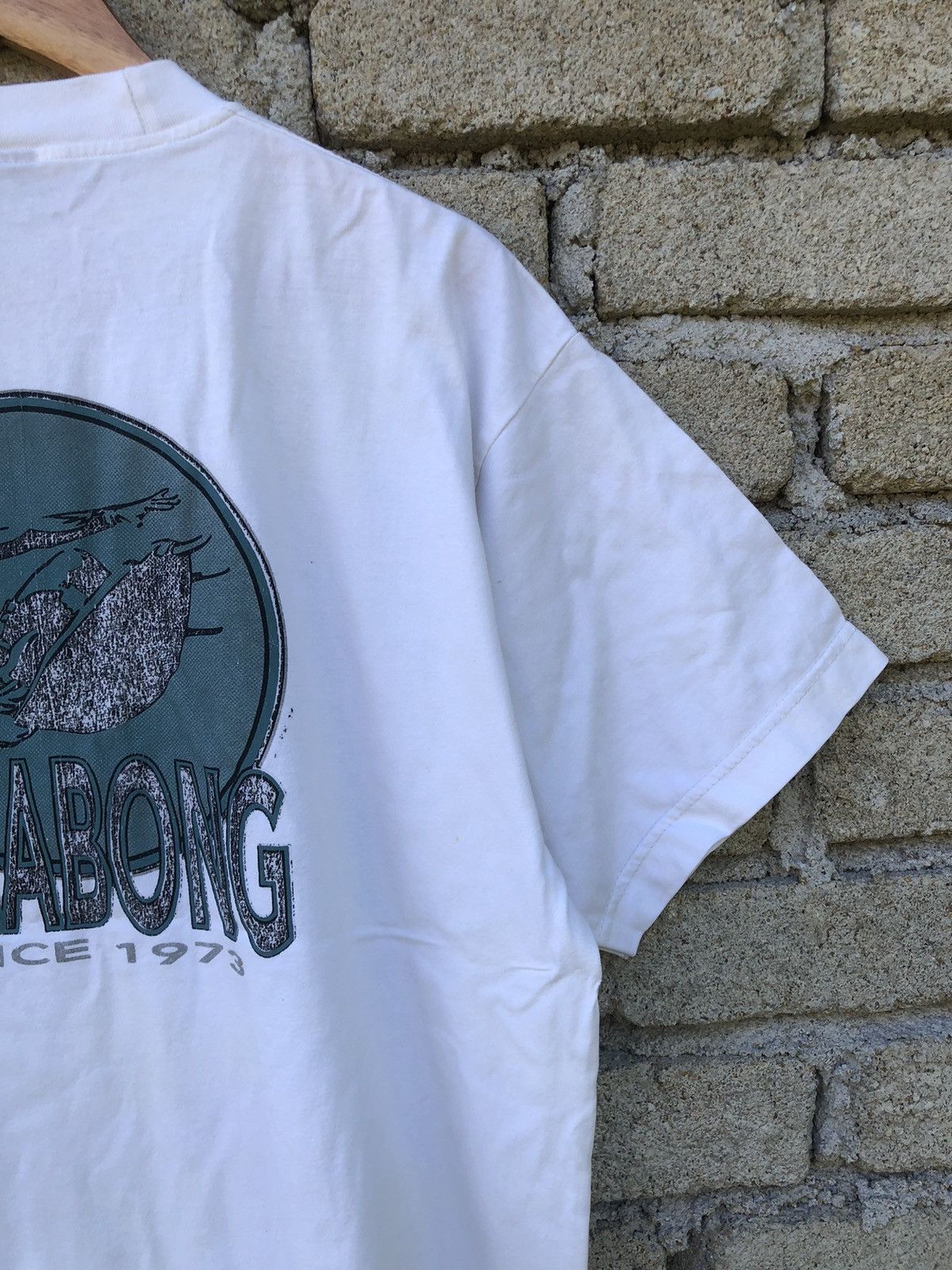 Billabong Vintage Y2K Billabong Surfing Backhit Tshirt Size US L / EU 52-54 / 3 - 7 Thumbnail