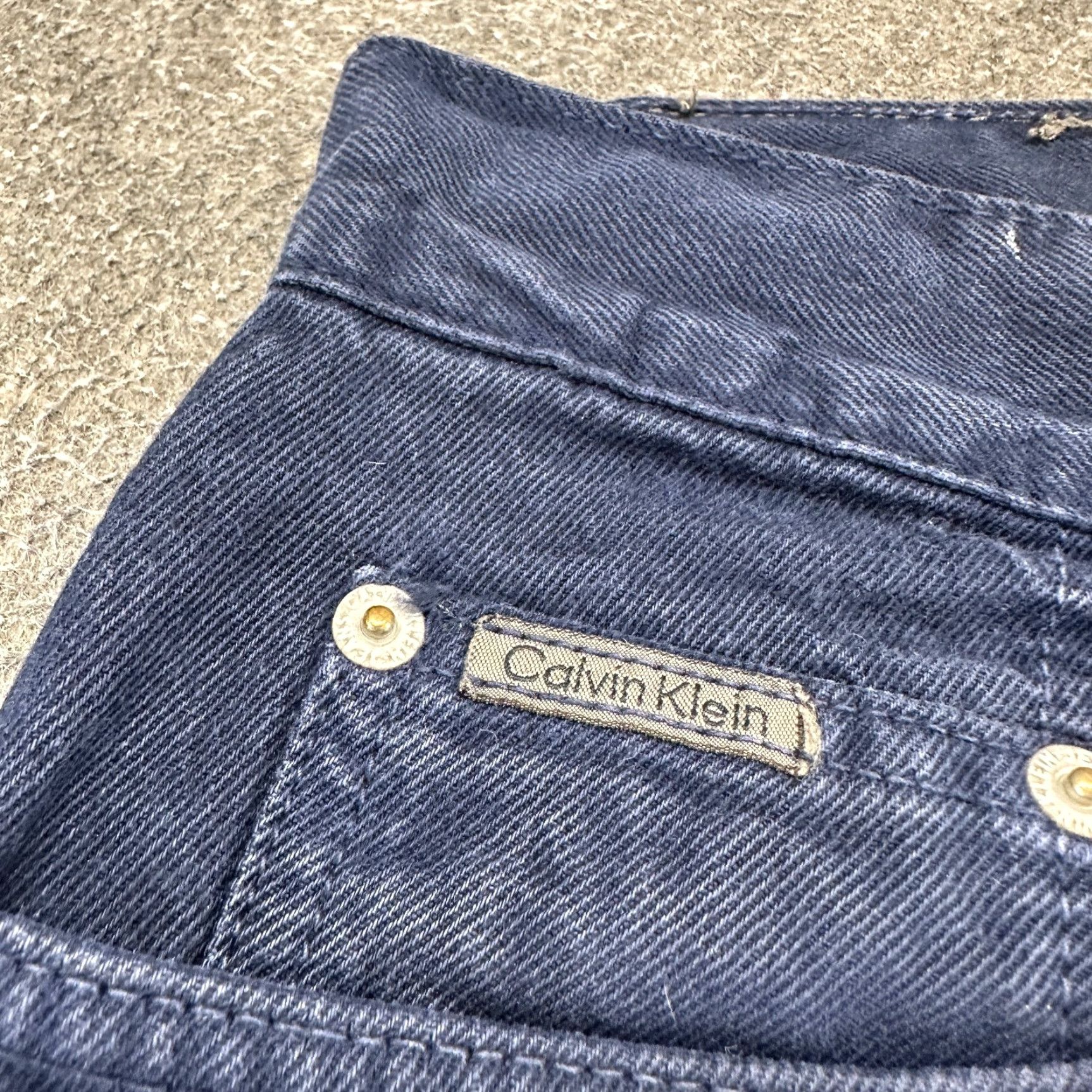 Calvin Klein Calvin Klein Jeans Womens 12 Blue Navy Relaxed Tapered Mom Dark Wash Denim 90s Jeans Womens 12 Blue Navy Relaxed Tapered Denim 90s CK Jeans Women 12 Size 29" - 3 Thumbnail