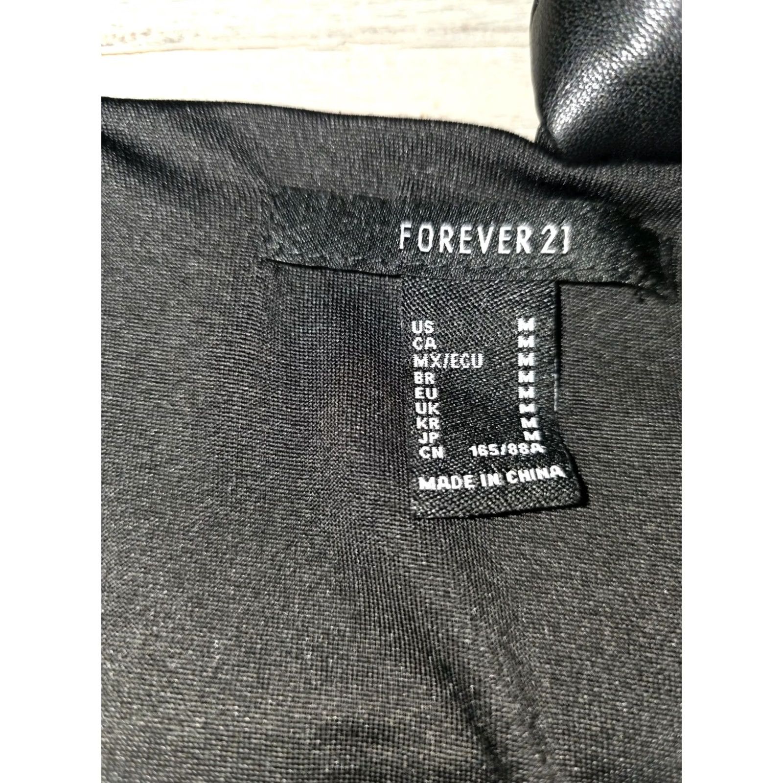 Forever 21 Forever 21 Faux Leather Crop Top Tank Sleeveless Brown M Medium Black Womens Cropped Party Adjustable Strap Stretch Size M / US 6-8 / IT 42-44 - 3 Thumbnail