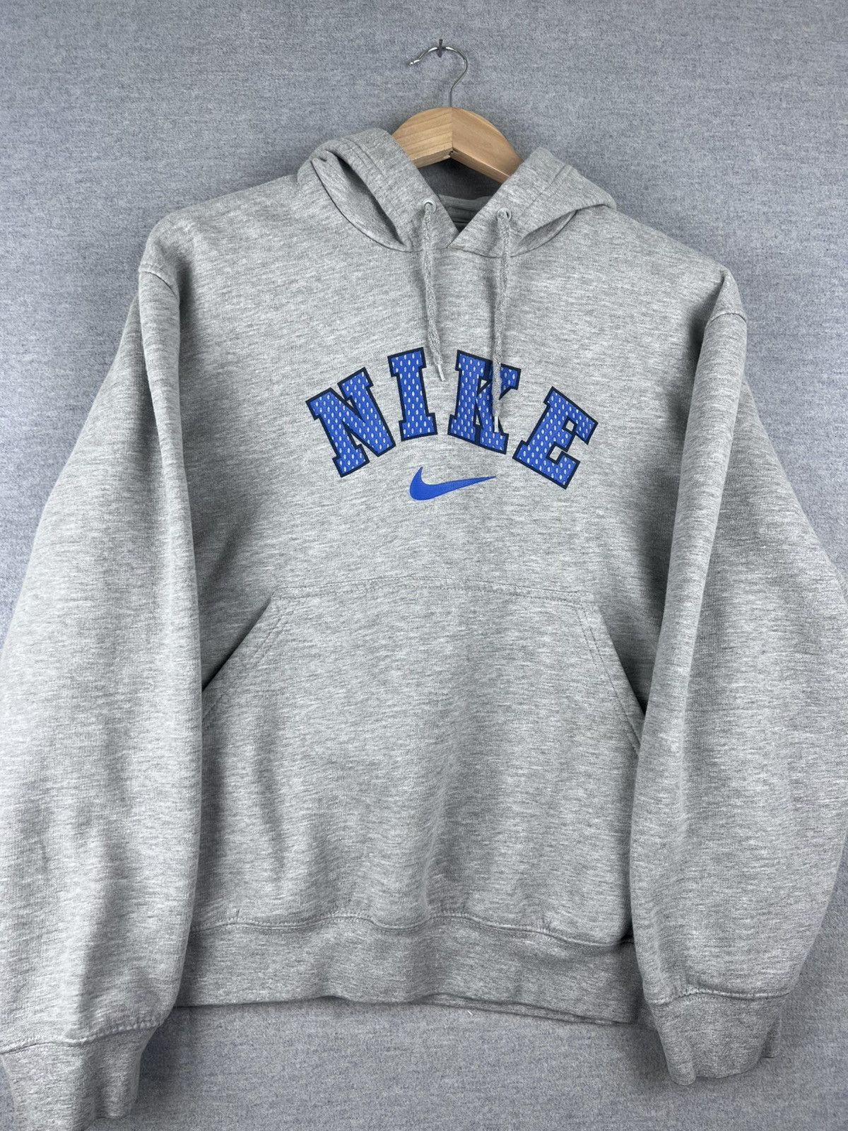 Nike × Vintage Nike Y2K Hoodie Gray Men’s Medium Spellout 2000s Blue Size US M / EU 48-50 / 2 - 2 Thumbnail