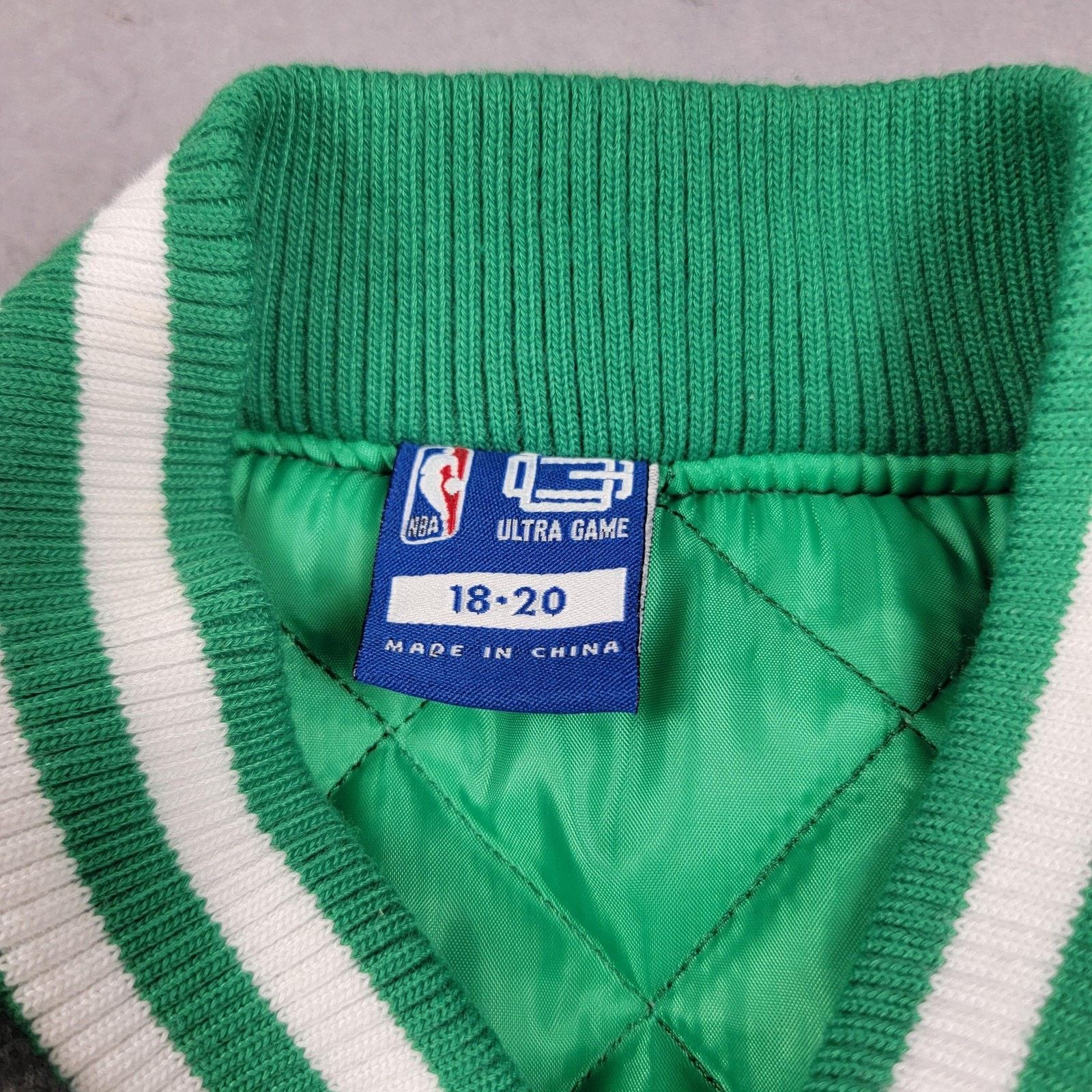 NBA Boston Celtics Jacket Youth 18-20 NBA Varsity (972) Size US XL / EU 56 / 4 - 3 Thumbnail