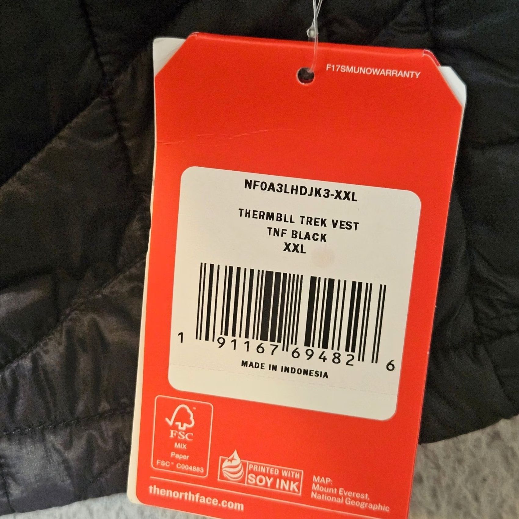 The North Face VINTAGE The North Face NF0A3LHD ThermoBall Trekker Vest Black 2XL NWT LOGO Mens Vest Size US XXL / EU 58 / 5 - 6 Thumbnail