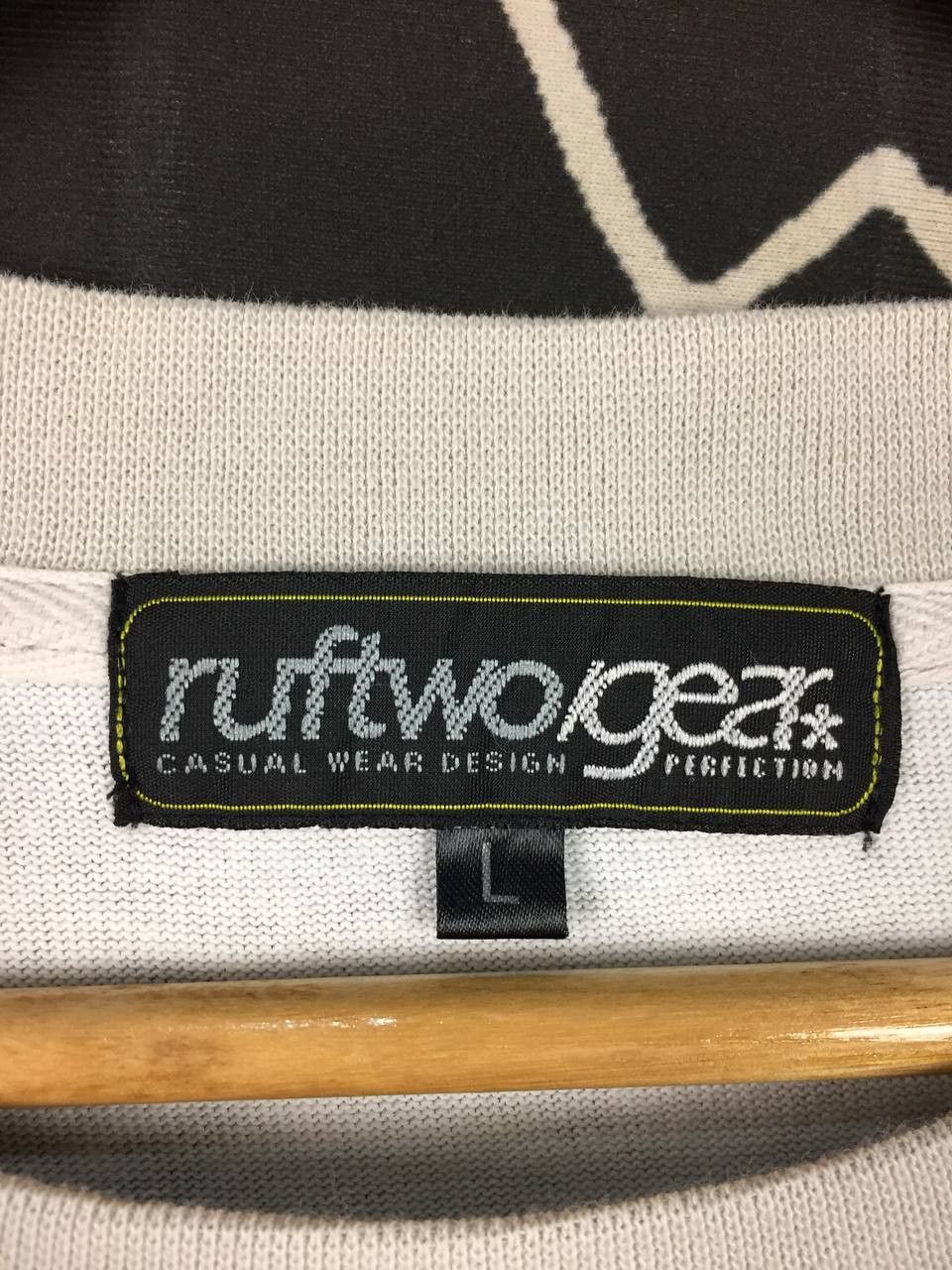 Japanese Brand Vtg Ruftwo Gear Casual Wear Artworks Graphic Long Sleeve Tee Size US L / EU 52-54 / 3 - 13 Thumbnail