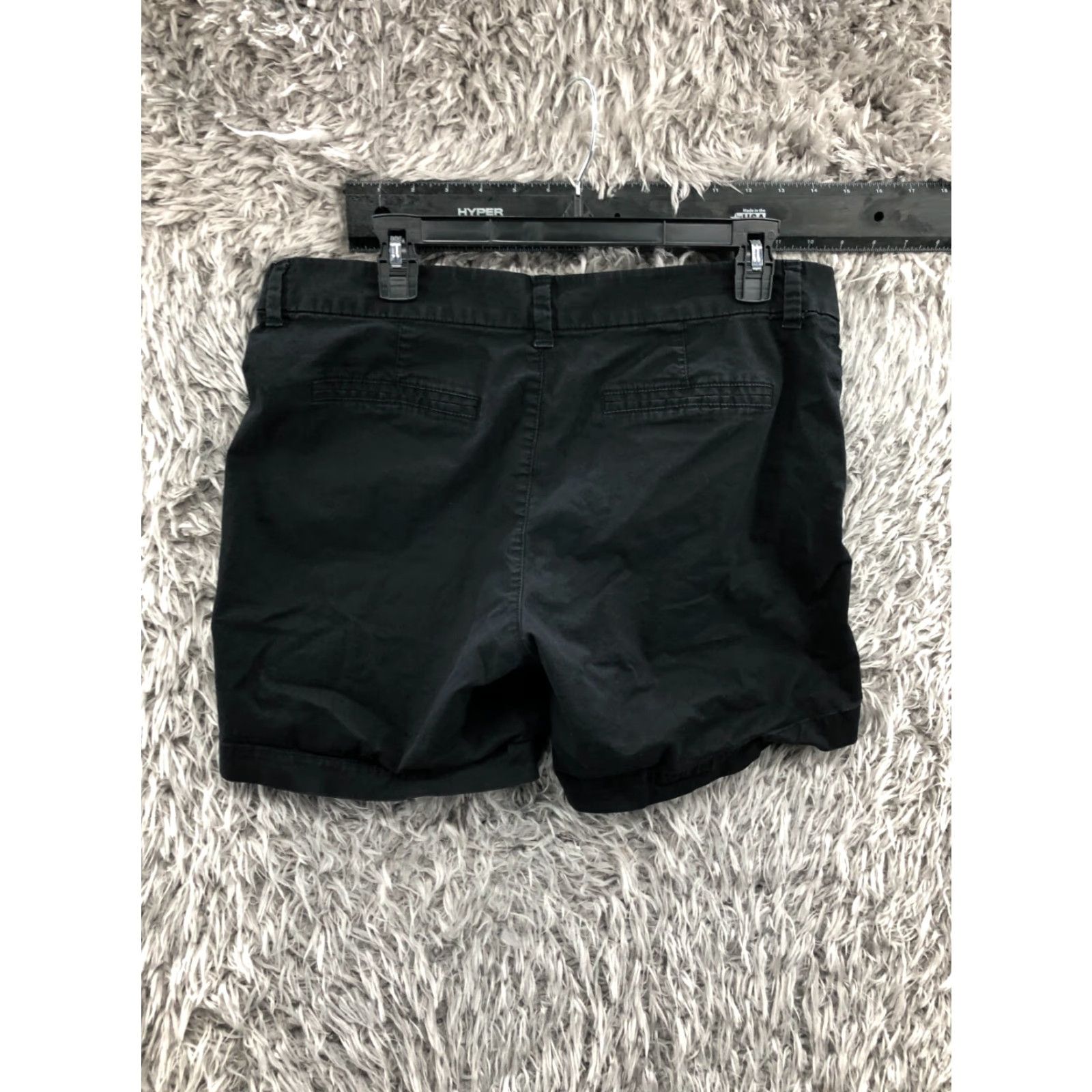 Old Navy Old Navy Everyday Shorts Womens Mid Rise Size 10 Dark Wash Black Size 32" / US 10 / IT 46 - 4 Thumbnail