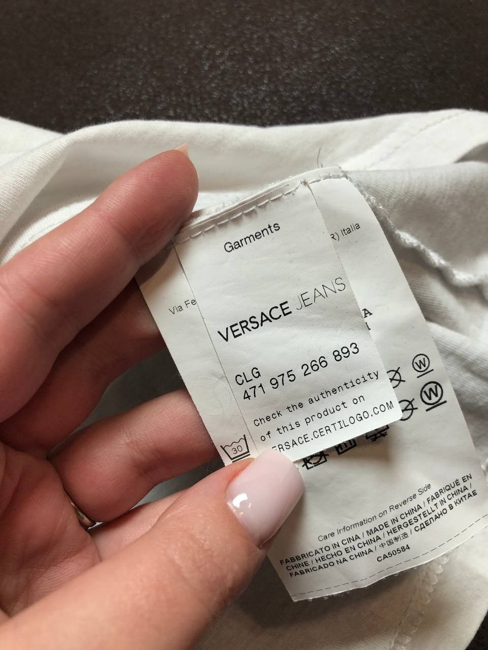 Versace Vèrsace White T-Shirt Logo Size M , Used Size US M / EU 48-50 / 2 - 7 Thumbnail