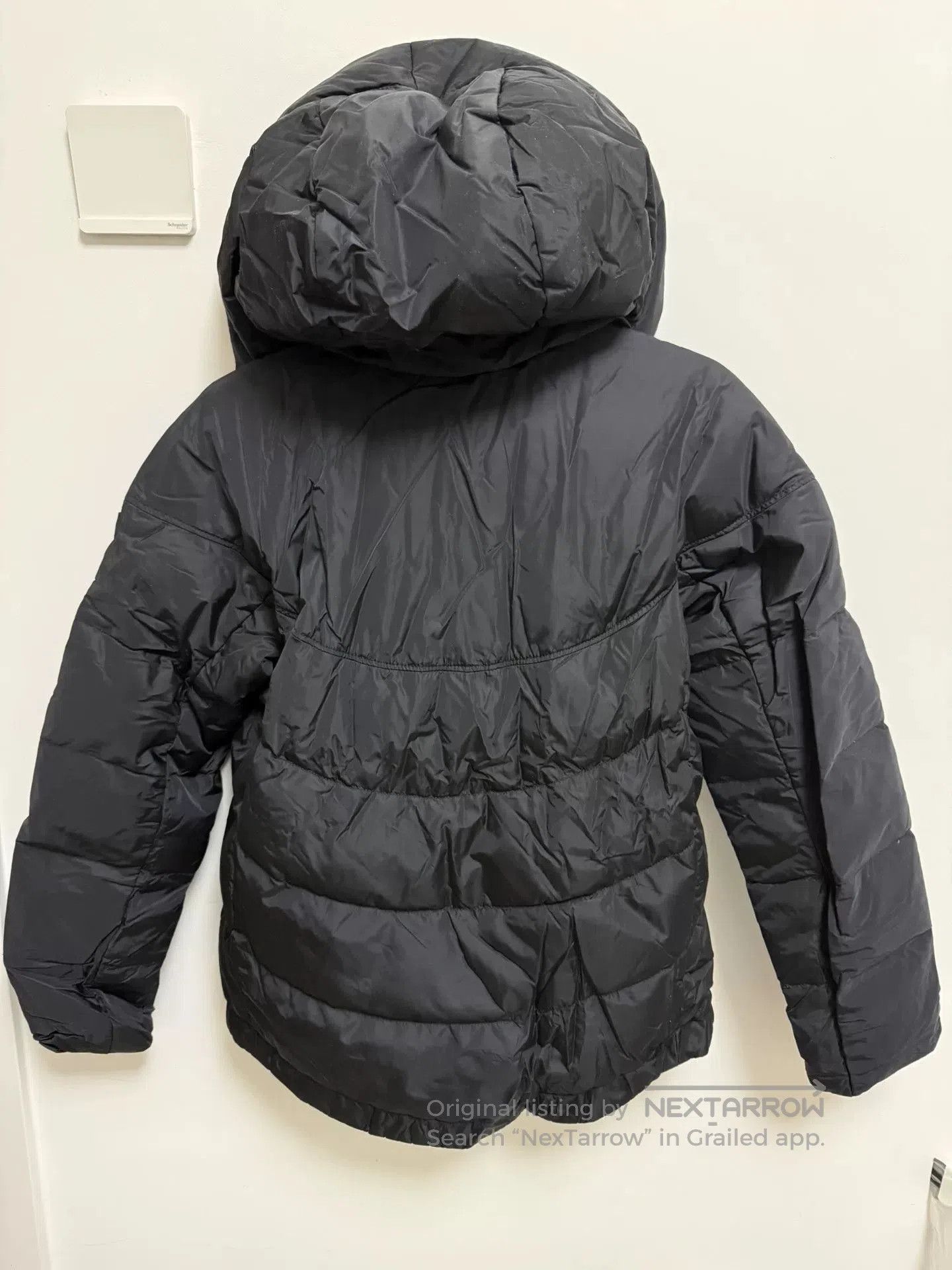 Peuterey PEUTEREY Women's Down Jacket. Size S / US 4 / IT 40 - 2 Thumbnail