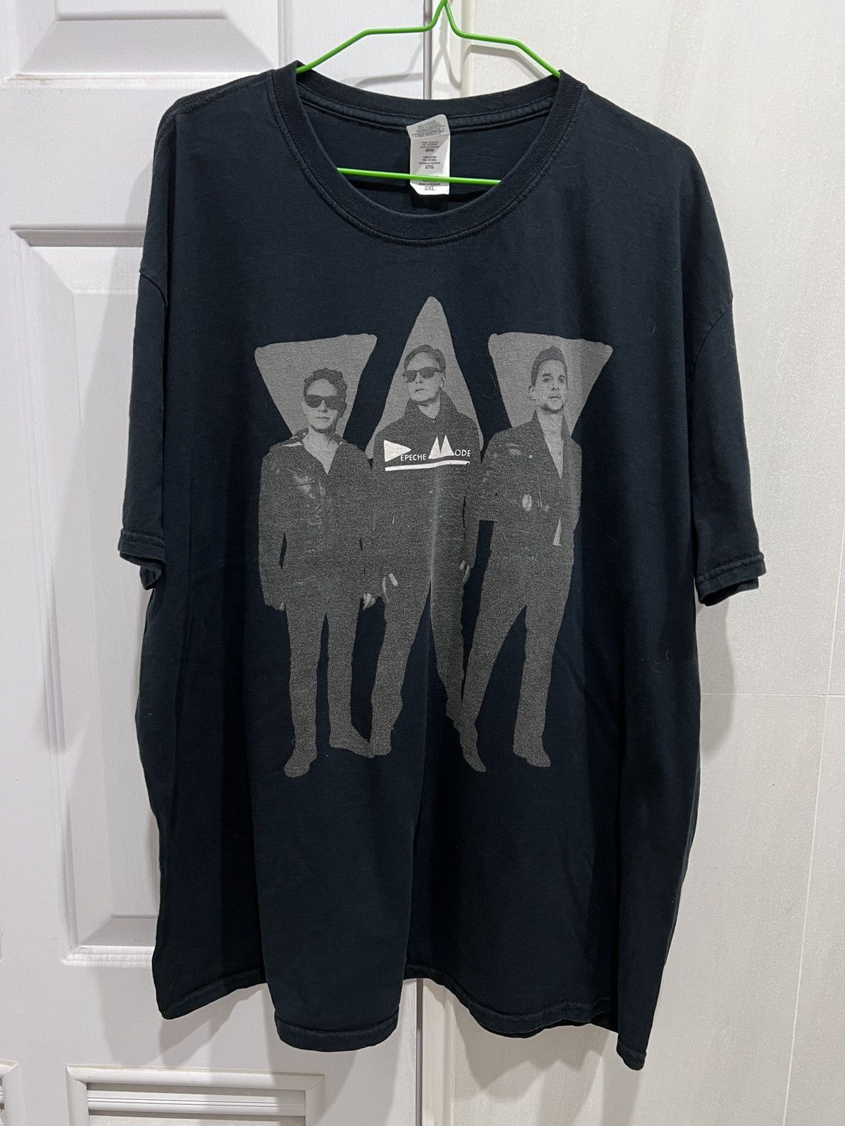 Vintage Vintage Y2K Depeche Mode Tour Promo Tee 2XL Electronic rock Size US XL / EU 56 / 4 - 2 Thumbnail