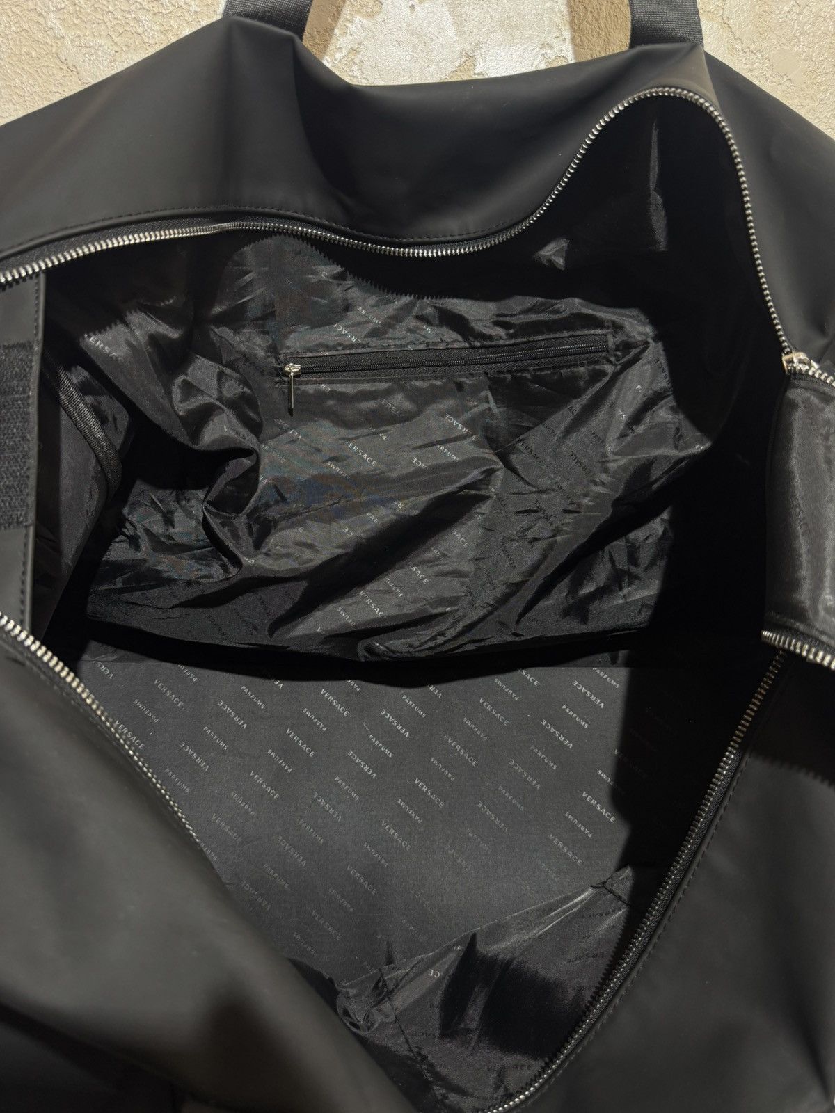 Versace Versace Parfums Duffle Bag Gum Weekend Traveler Size ONE SIZE - 11 Thumbnail