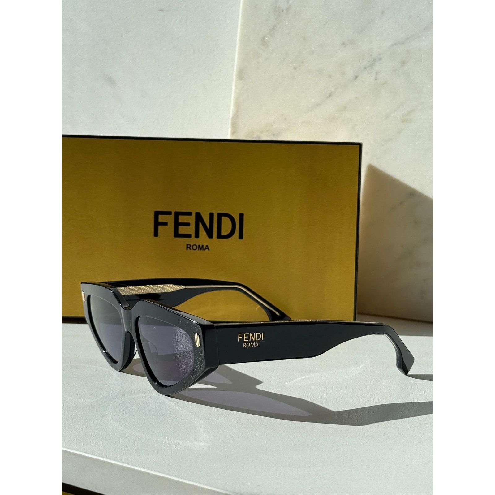 Fendi NEW Fendi FE40163U Roma Black Cat Eye Sunglasses Size ONE SIZE - 5 Thumbnail