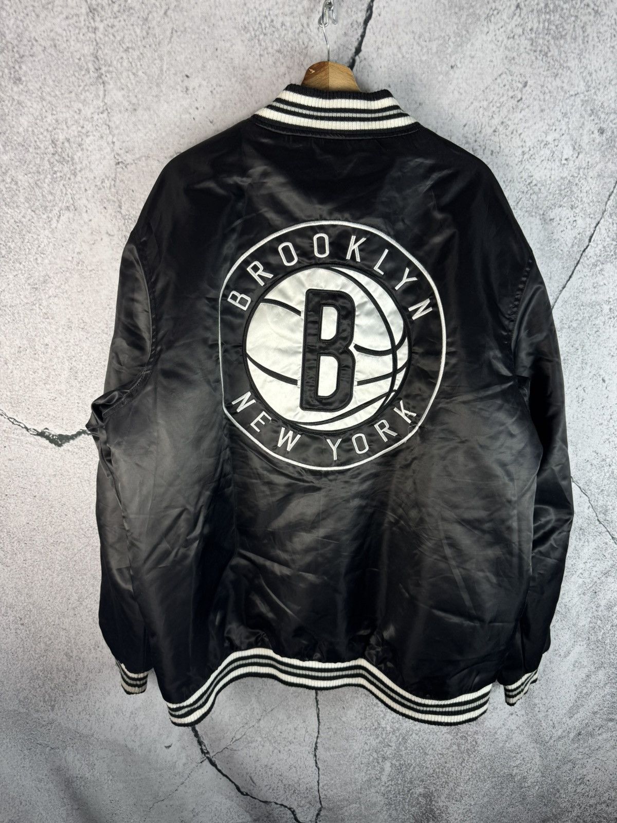 NBA NBA Brooklyn Nets By Starter Satin Bomber Varsity Size US XXL / EU 58 / 5 - 2 Thumbnail