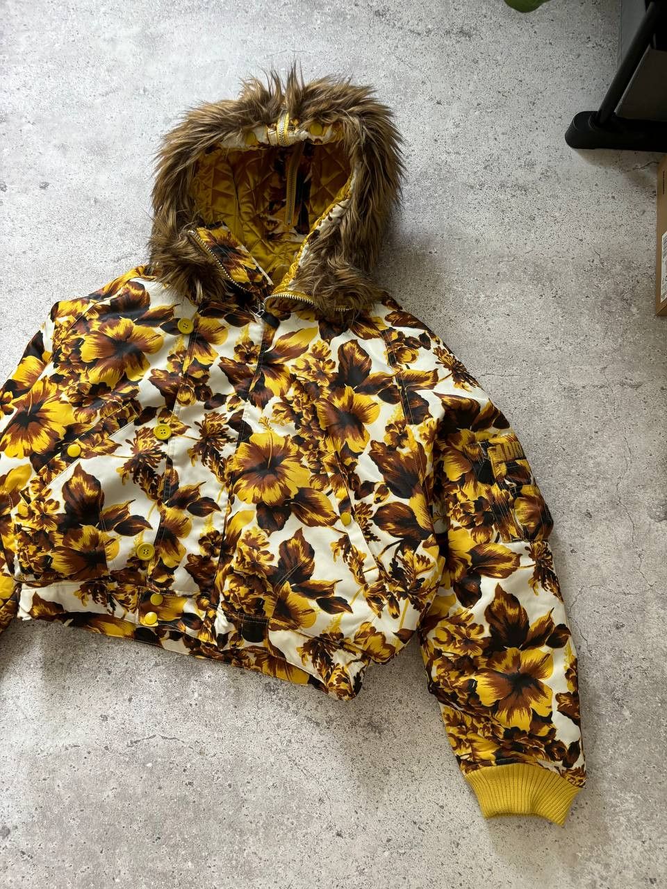 Adidas × Jeremy Scott Jeremy Scott Oversize Bomber Full Zip Fur Hood Size M / US 6-8 / IT 42-44 - 3 Thumbnail
