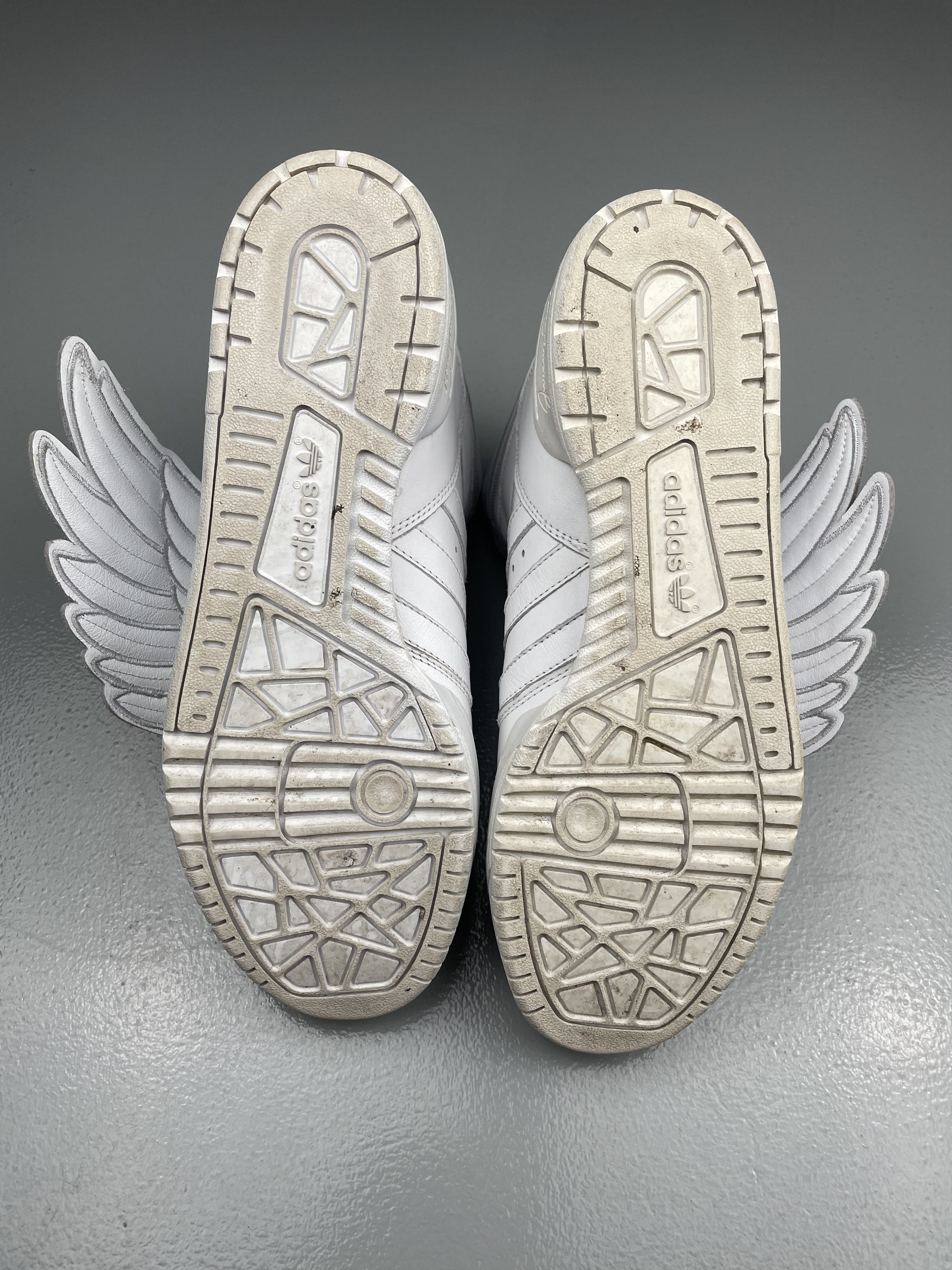 Adidas × Jeremy Scott adidas X Jeremy Scott 2009 JS Wings (white/silver) Size US 10 / EU 43 - 7 Thumbnail