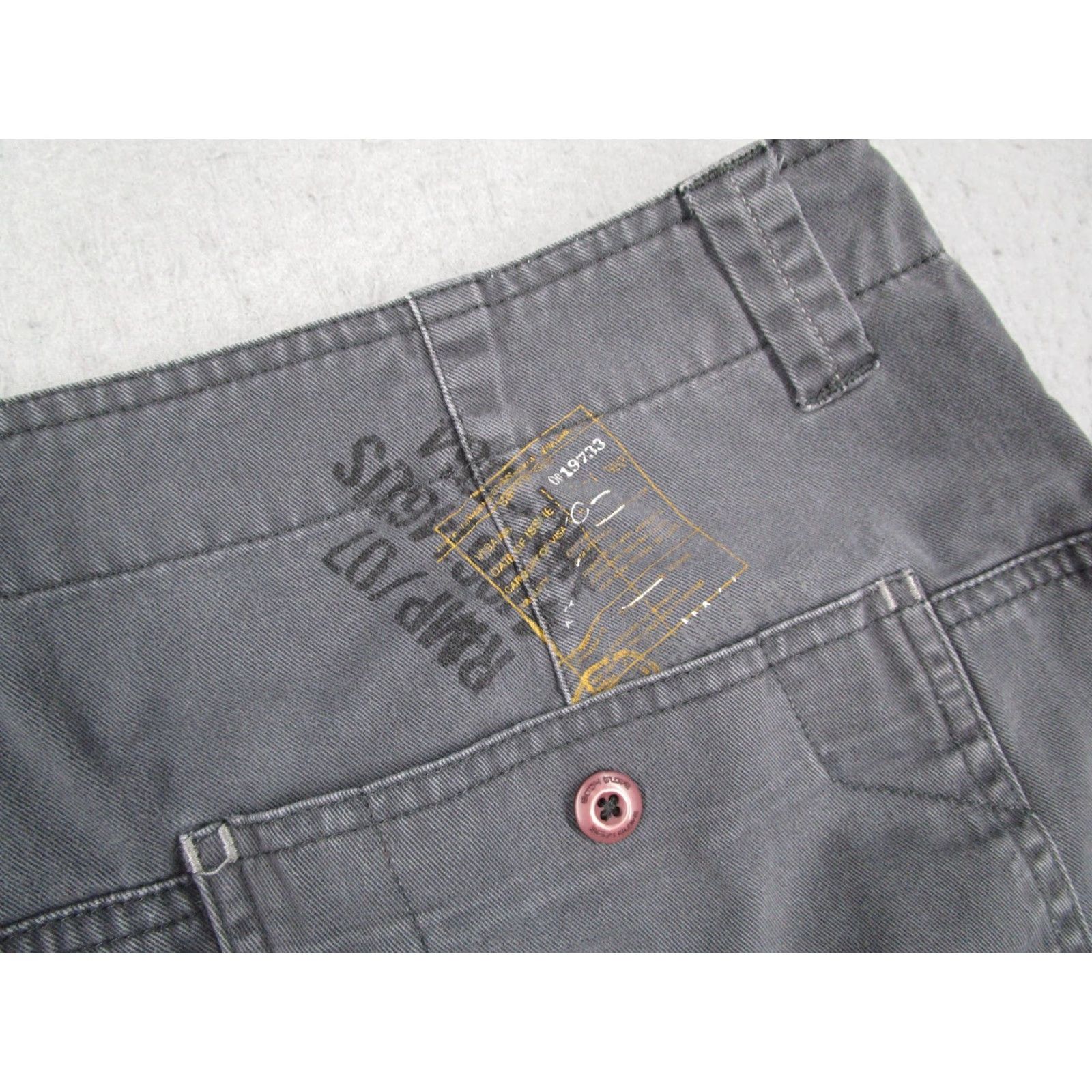 Body Glove VINTAGE Body Glove Shorts Mens 36 Gray Chino Cotton Casual Flat Front Baggy Y2K Size US 36 / EU 52 - 5 Thumbnail