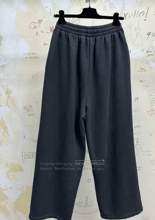 Balenciaga Balenciaga 25SS Basketball Sweatpants. Size US 26 / EU 42 - 2 Thumbnail