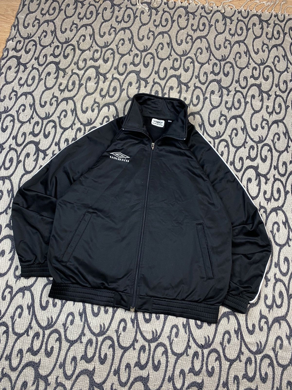Umbro Vintage 00s Umbro Track Jacket Streetwear Retro Size US L / EU 52-54 / 3 - 2 Thumbnail