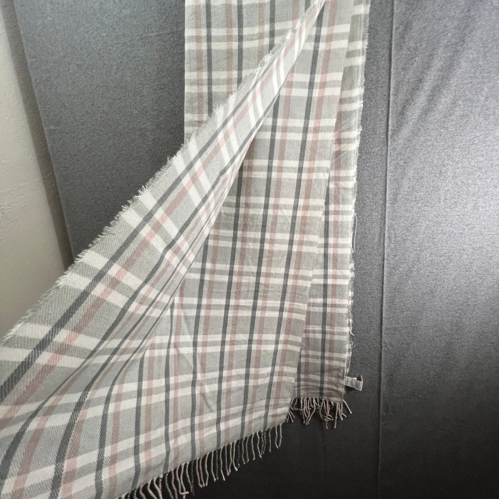 Banana Republic Banana Republic 100% ACRYLIC Women's Plaid Size ONE SIZE - 6 Thumbnail