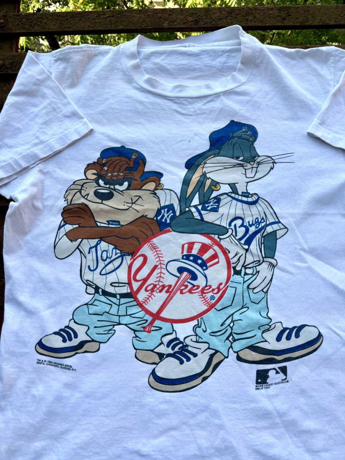 Changes RARE VTG NY Yankees Looney Tunes Taz Devil Bugs Bunny 1993 Size US L / EU 52-54 / 3 - 2 Thumbnail