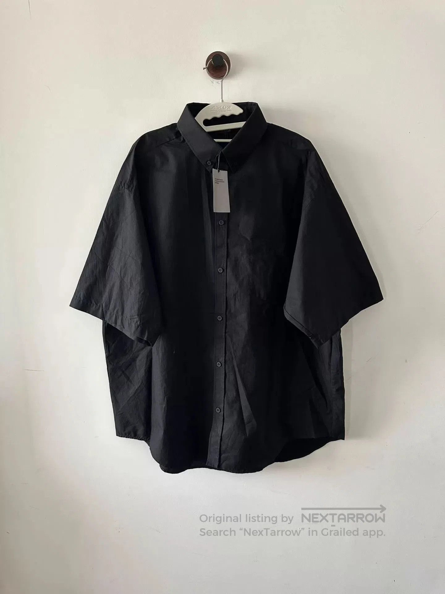 Balenciaga Black Short Sleeve Button-Up Shirt. Size US M / EU 48-50 / 2 - 1 Thumbnail