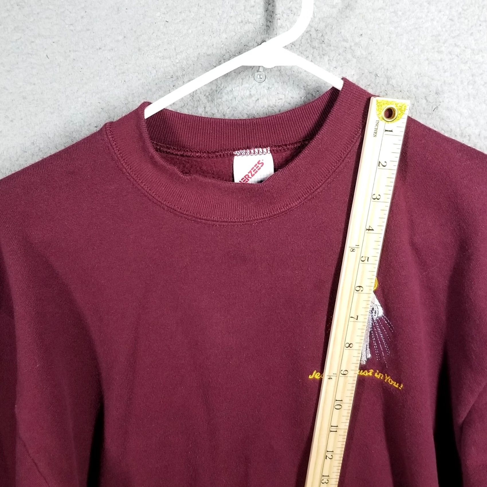 Fruit Of The Loom Vintage Jesus I Trust in You Crewneck Sweatshirt Medium Maroon 1990s Cotton Blend Mens Womens Boys Girls (adjust as applicable) Size US M / EU 48-50 / 2 - 5 Thumbnail