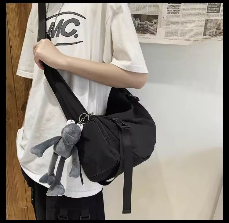 Japanese Brand large-capacity shoulder bag sports backpack Size ONE SIZE - 1 Thumbnail