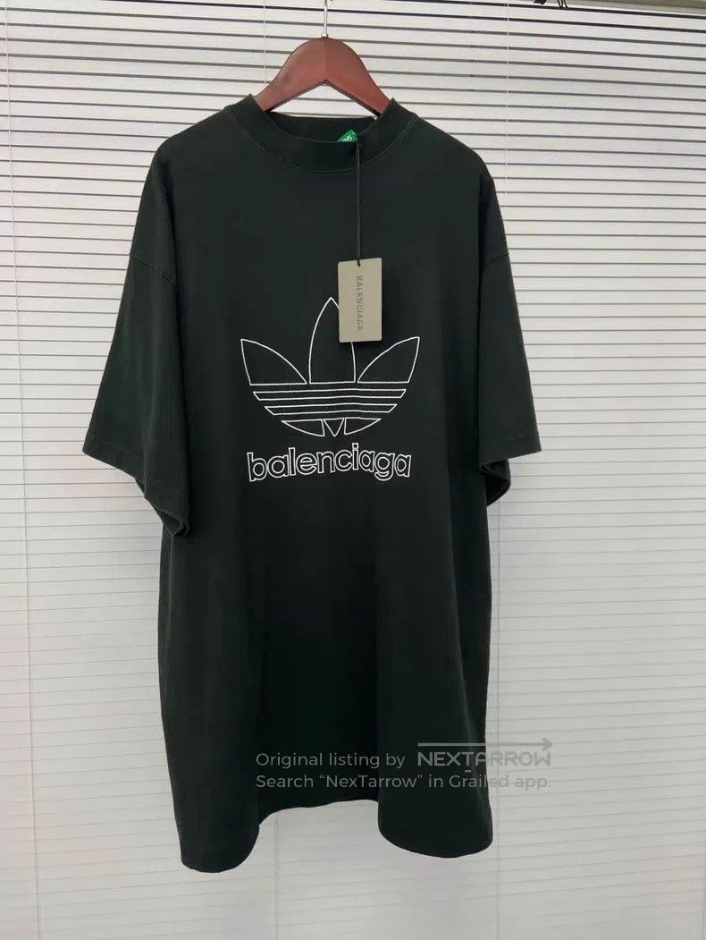Balenciaga Balenciaga Logo letter embroidery round neck short-sleeve Size US S / EU 44-46 / 1 - 3 Thumbnail