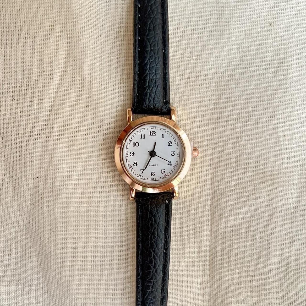 Vintage y2k vintage style round black leather quartz luxury watch Size ONE SIZE - 7 Thumbnail
