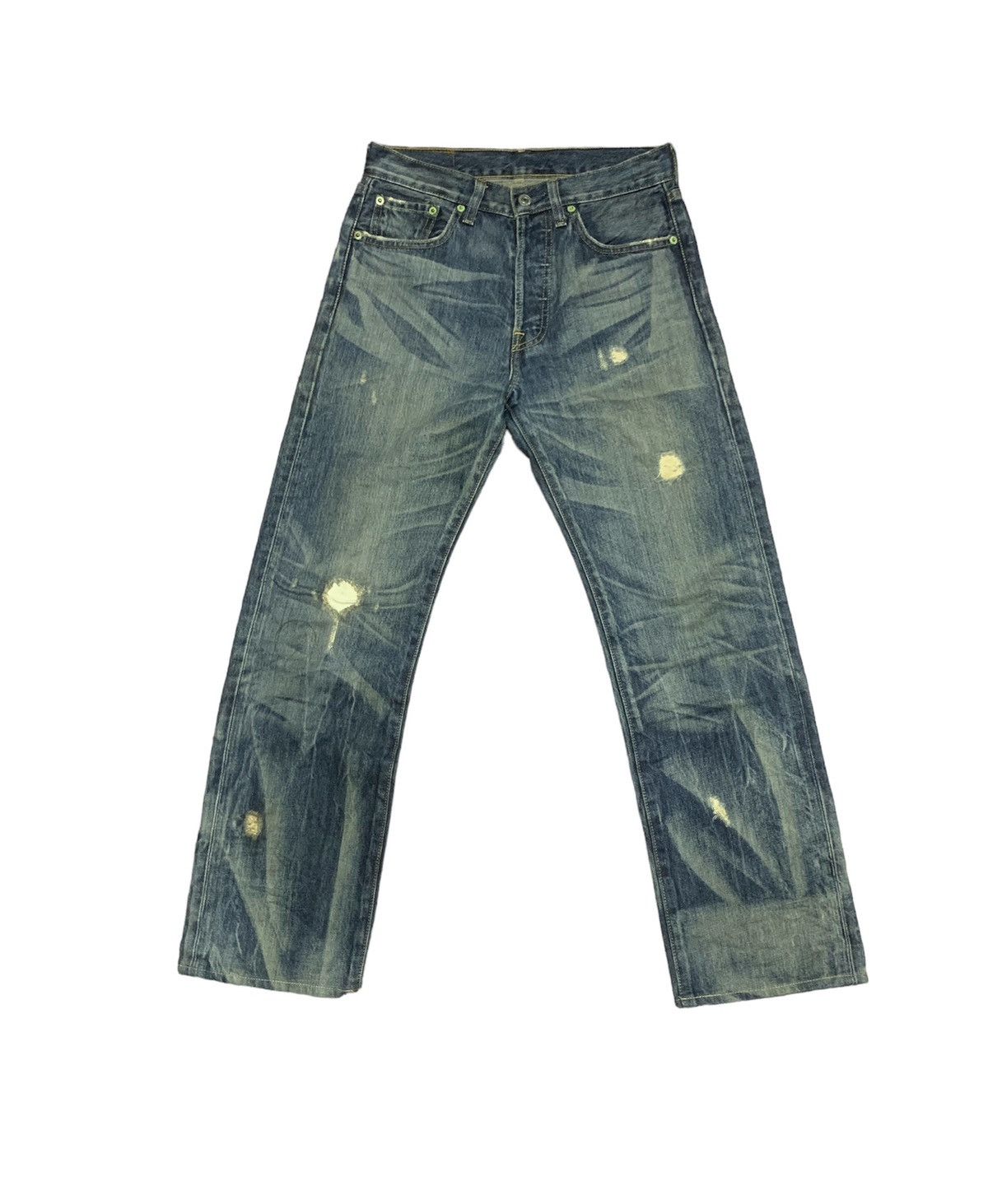 LEVI’S 501 DISTRESSED AGING DENIM