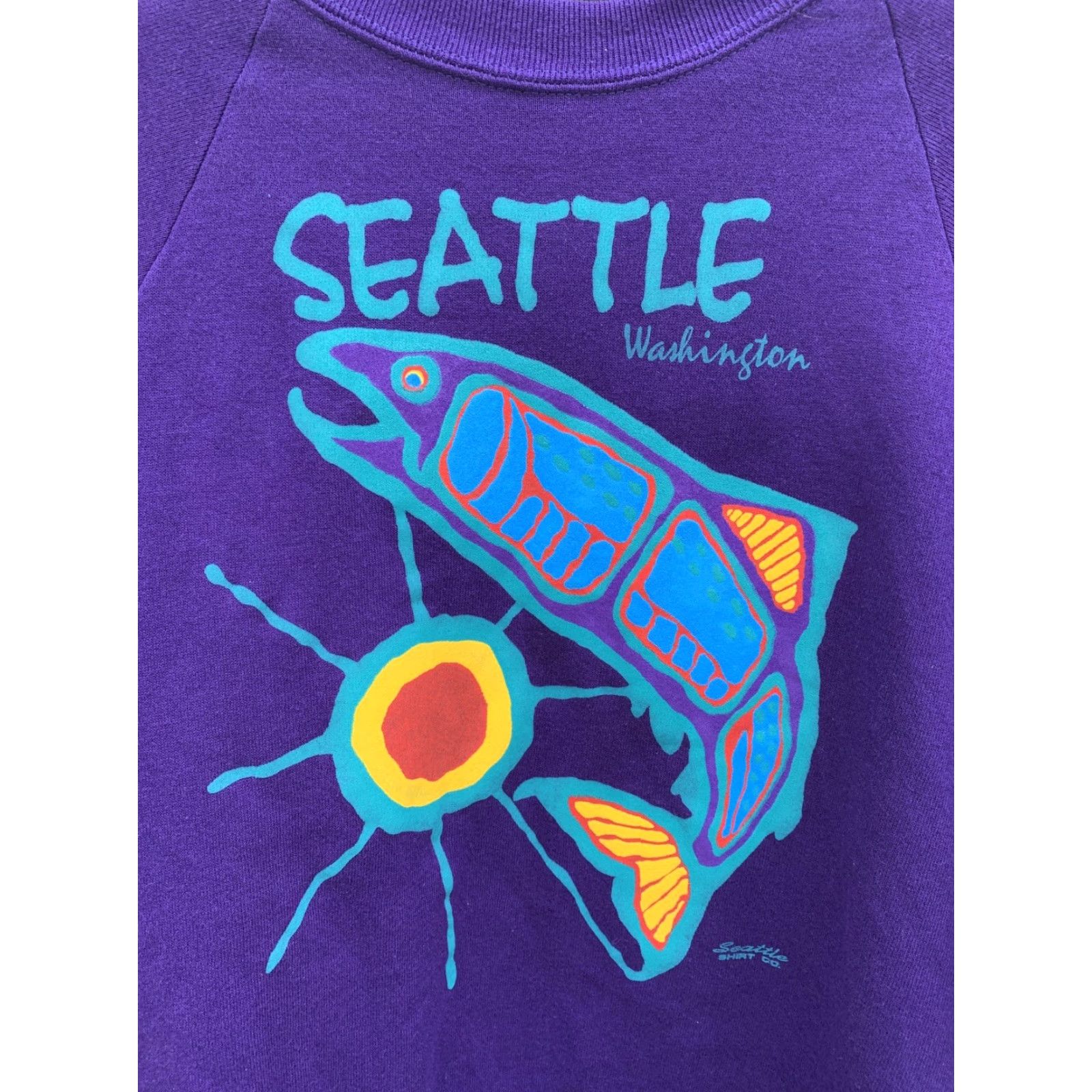 Jerzees VINTAGE Seattle Washington Sweatshirt Seattle Shirt Co USA L Purple Graphic Jerzees 50/50 Cotton Blend Sweatshirt Mens Womens - 1980s Size L / US 10 / IT 46 - 4 Thumbnail
