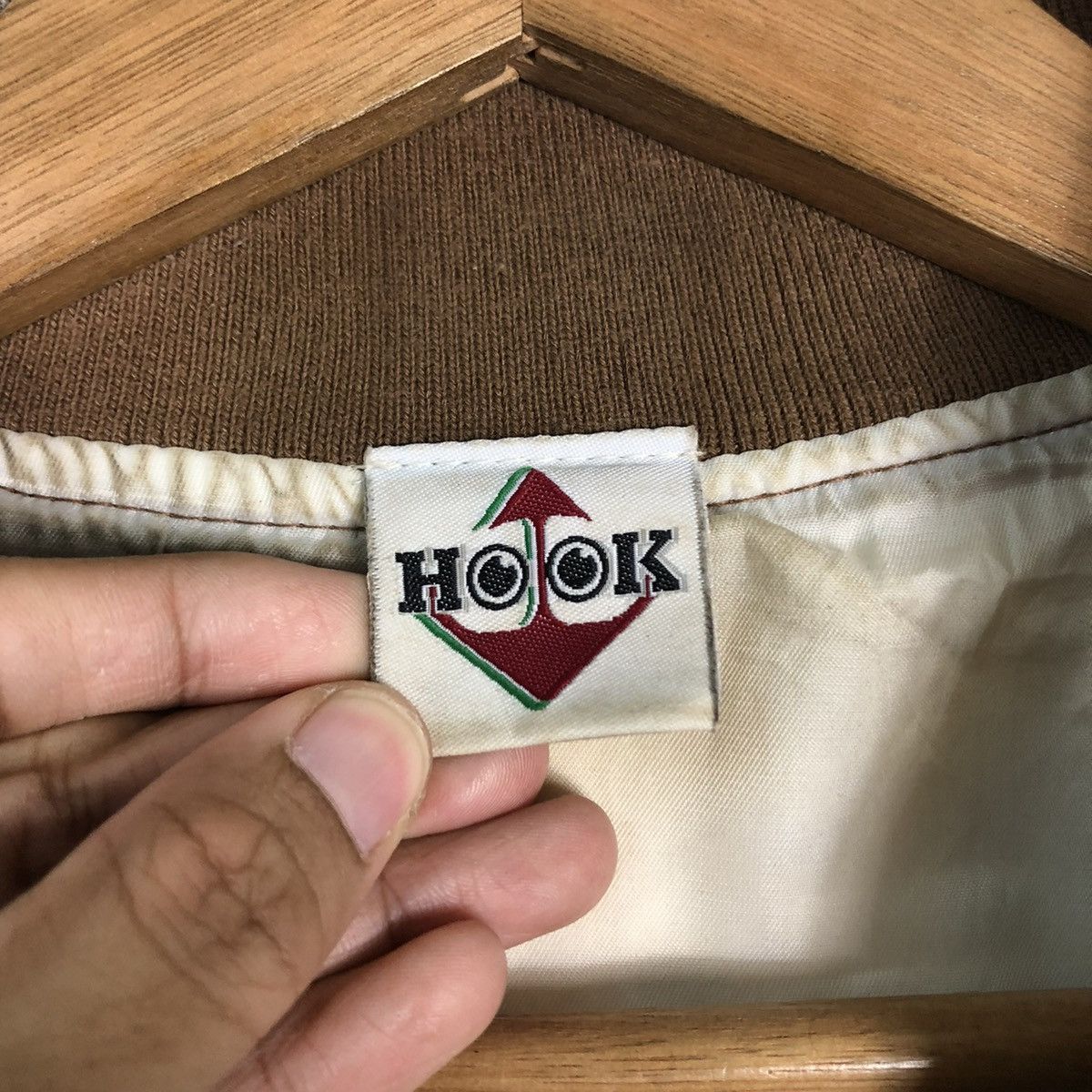 Cartoon Network 🔥VINTAGE BOMBER JACKET HOOK CARTOON BIG LOGO OVER PRINT Size US L / EU 52-54 / 3 - 19 Thumbnail