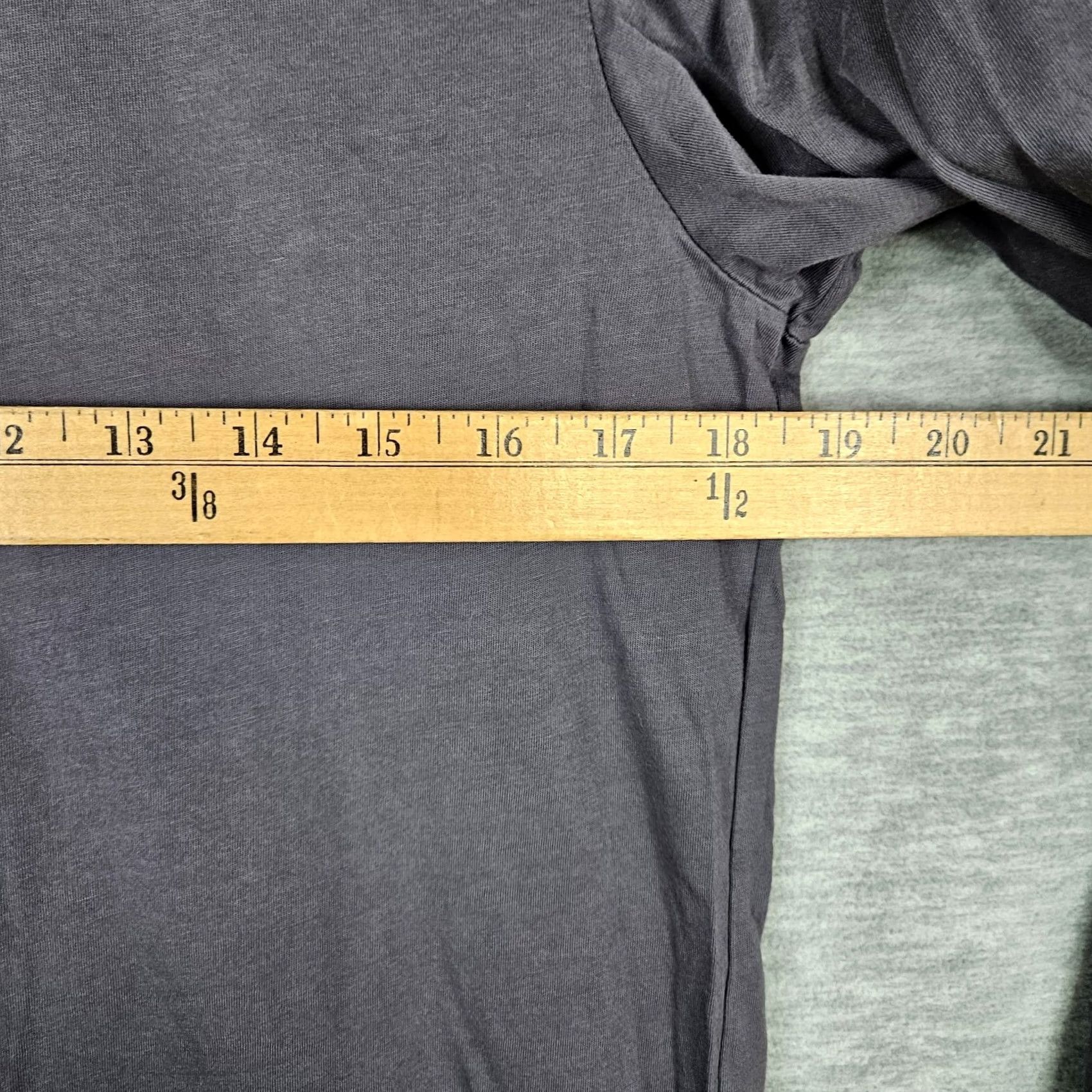 Velvet Velvet by Graham & Spencer Men’s Dark Gray Long Sleeve Tee S Crew Neck Cotton Jersey Logo Regular Fit Vintage: No Size US S / EU 44-46 / 1 - 4 Thumbnail