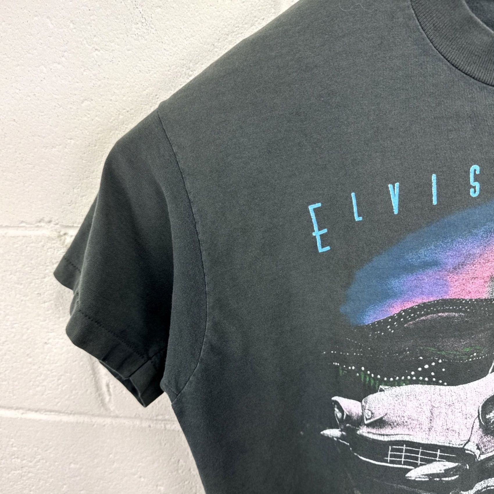 Fruit Of The Loom VINTAGE Elvis Presley Classics Are Forever 1992 T SHIRT XL Black Unisex Short Sleeve Graphic Tee 1990s Rockabilly USA Fruit of the Loom Size US XL / EU 56 / 4 - 5 Thumbnail