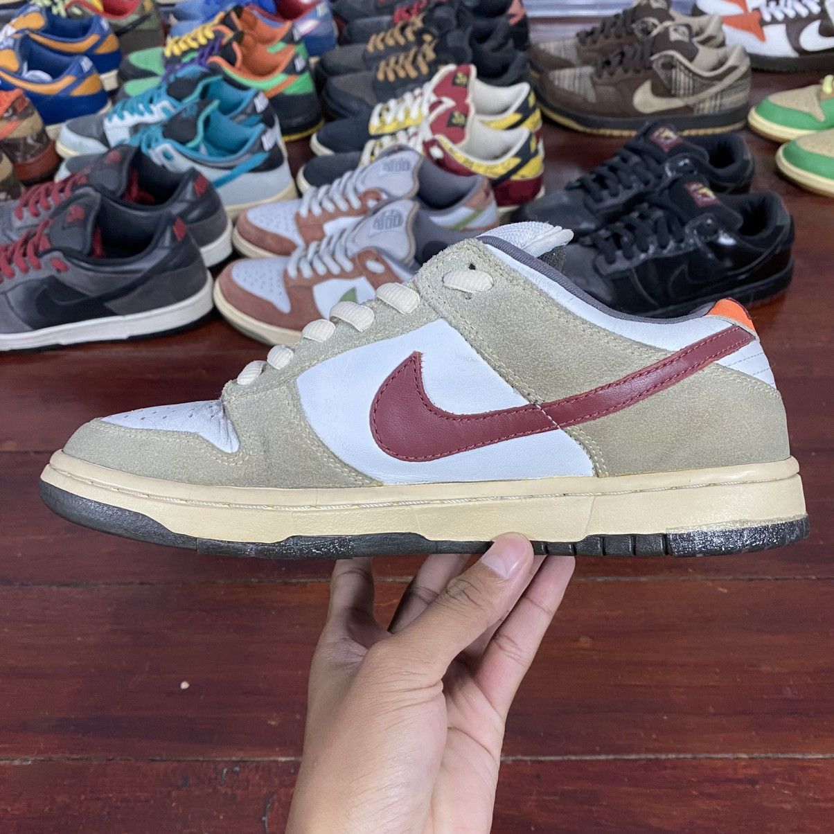 Nike SB Dunk Low Crimson 2006 Size US 8 / EU 41 - 3 Thumbnail