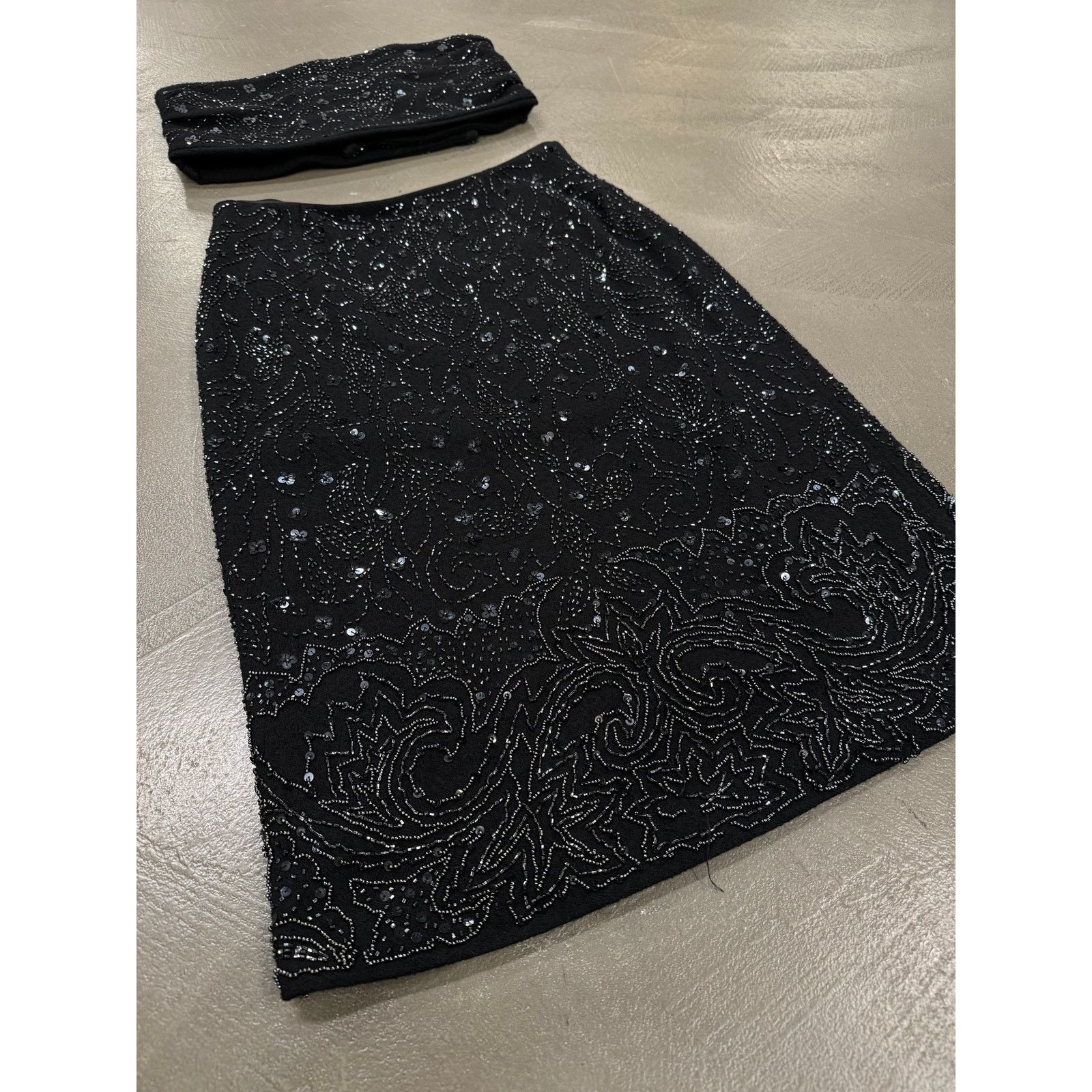 Dolce & Gabbana S/S 1999 Dolce & Gabbana paillettes beaded skirt set Size 27" / US 4 / IT 40 - 3 Thumbnail