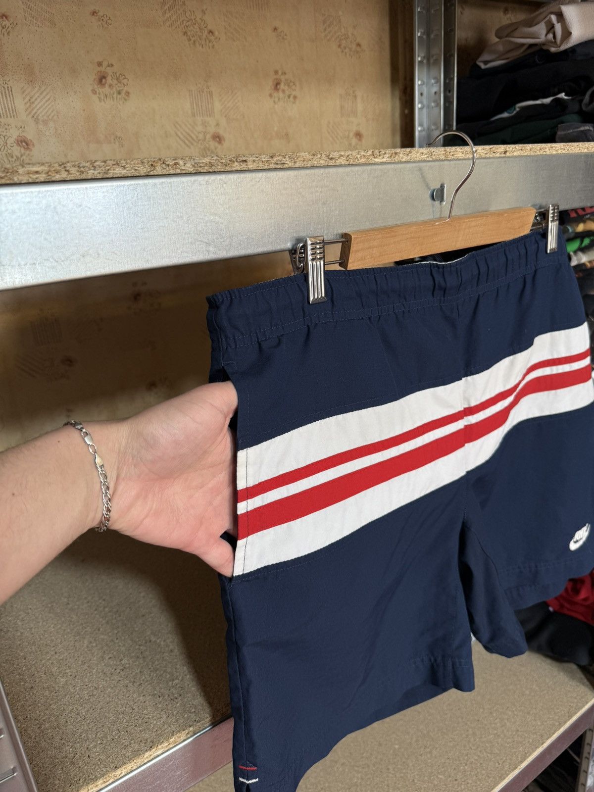 Nike × Vintage 🏝️ Vintage 80s/90s Beach Nike retro shorts Size XL Y2K hype Size US 36 / EU 52 - 4 Thumbnail