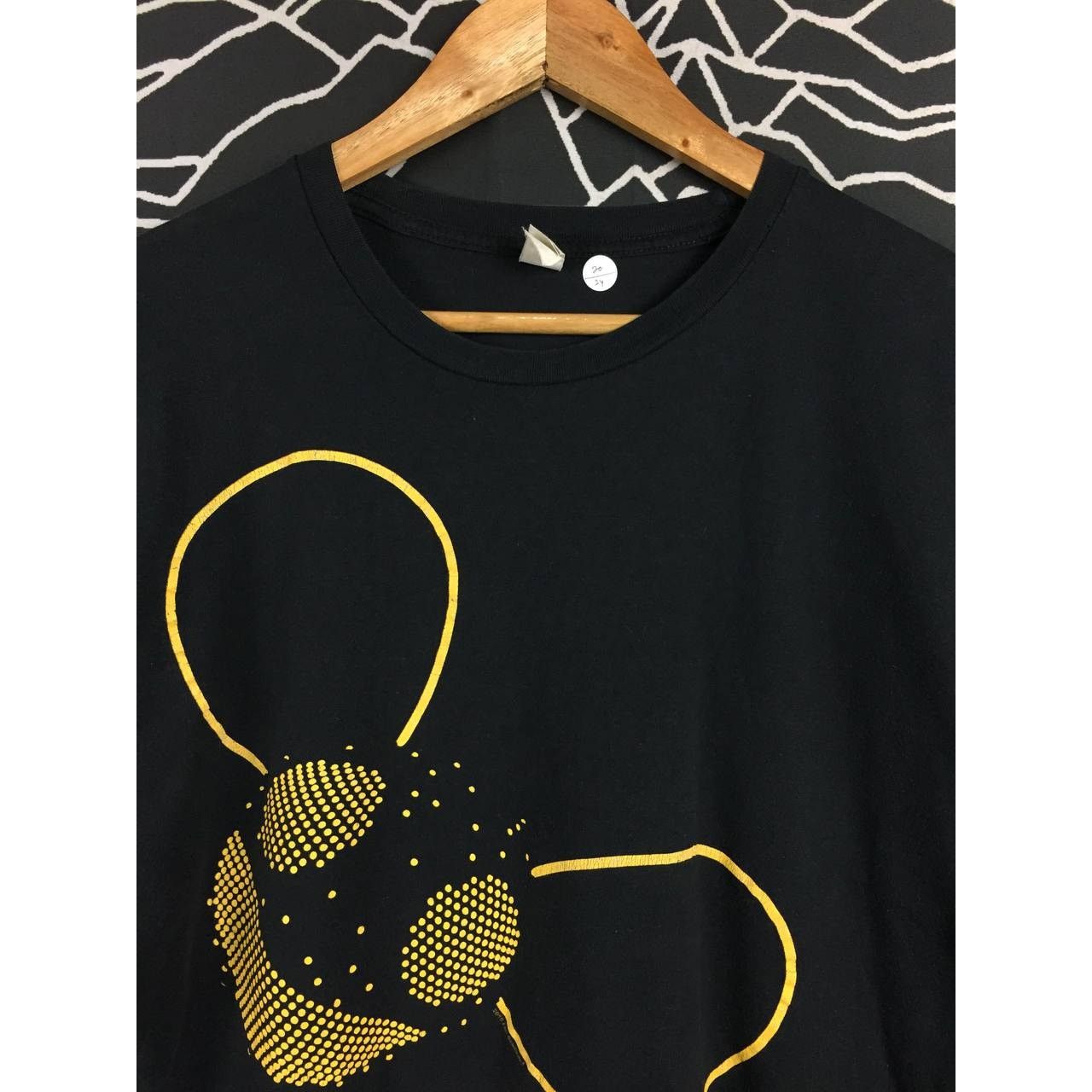 Band Tees Vtg Y2K Deadmau5 Electronic DJ Rave Band Tee Size US M / EU 48-50 / 2 - 3 Thumbnail