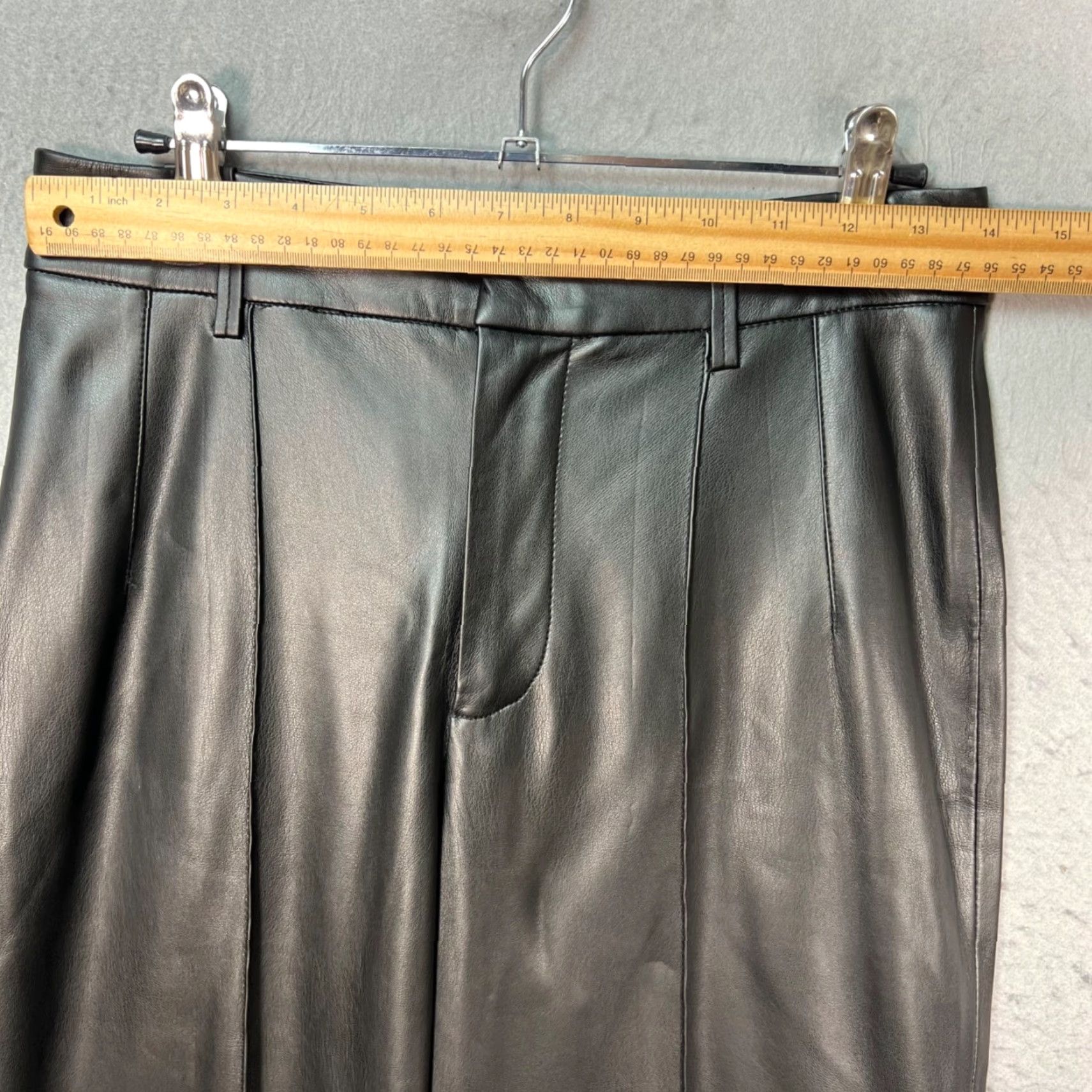 Mango Mango Pants Womens 4 High-Waisted Black Faux Leather Pleated Zipper Straight Leg Inseam 32 Size 27" / US 4 / IT 40 - 5 Thumbnail