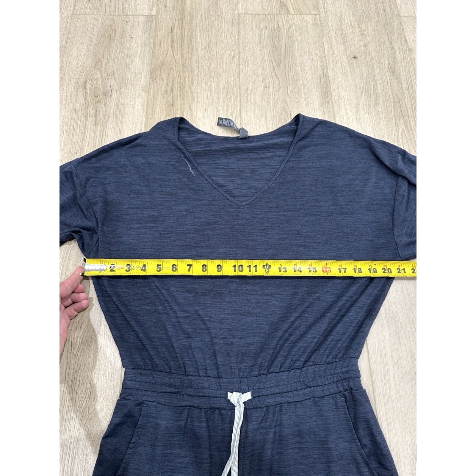 Vuori Vuori Lux Long-Sleeve Romper in Midnight Heather Blue Jumpsuit S Blue Women One-Piece Regular Size S Mens? No gender specified Size 28" / US 6 / IT 42 - 6 Thumbnail