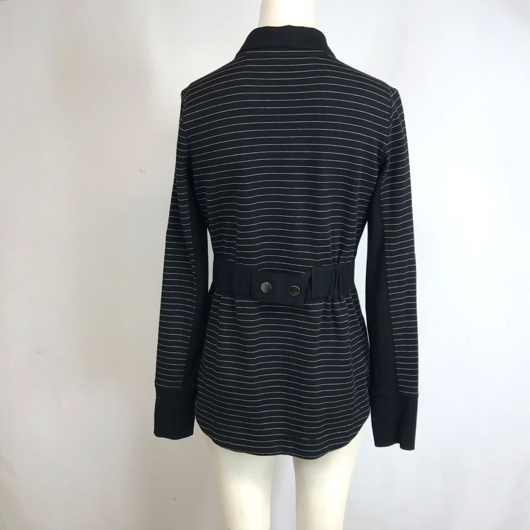 Vintage Cabi Womens Black White Striped Full Zip Jacket XS Activewear Slim Knit Size XS / US 0-2 / IT 36-38 - 5 Thumbnail