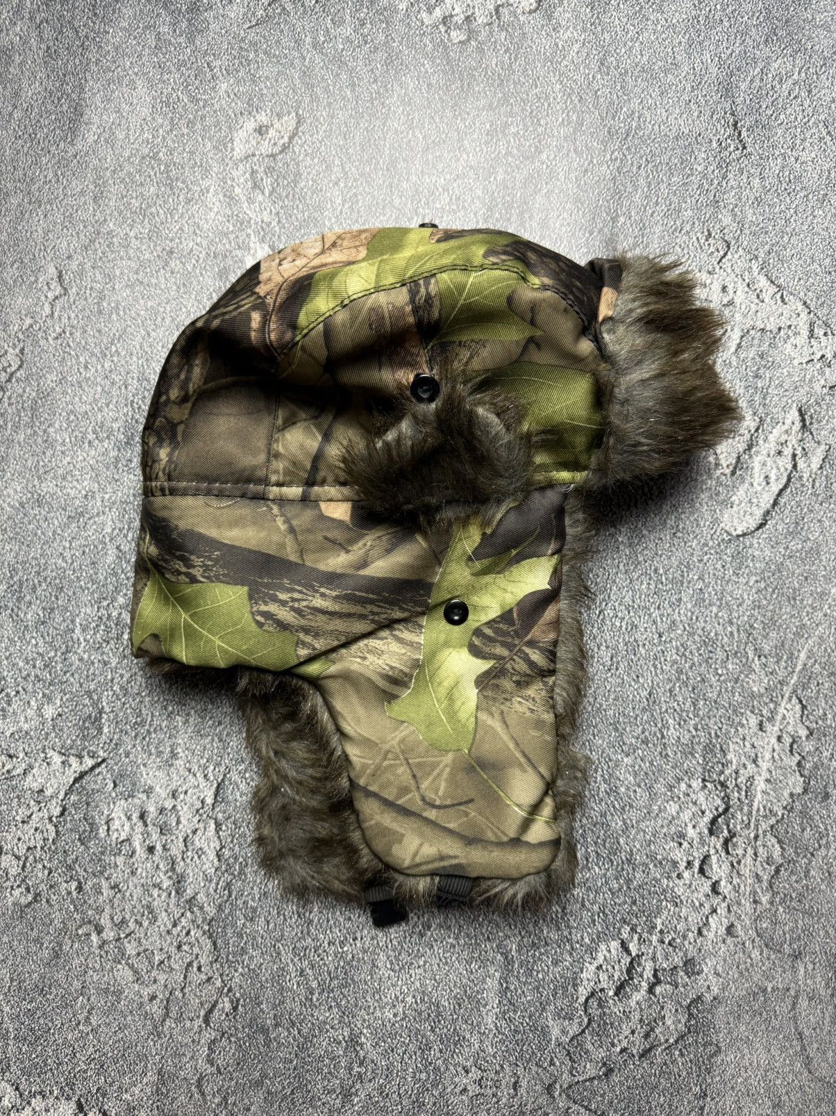 Realtree Y2K Real Tree Faux Fur Ushanka VNTG Fuzzy Warm Trapper Hat Size ONE SIZE - 1 Thumbnail