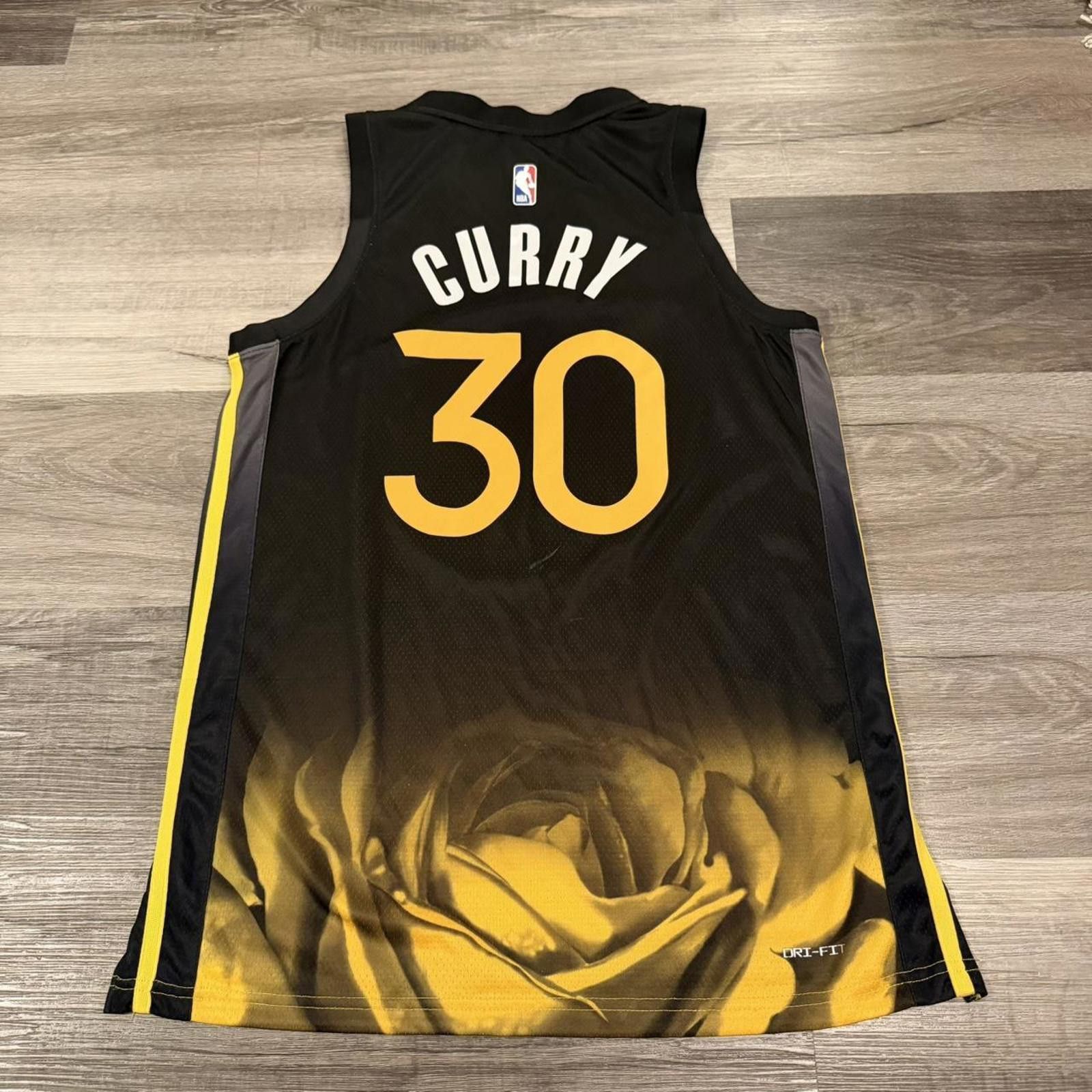 Nike golden state warriors city edition Steph curry Nike jersey Size US S / EU 44-46 / 1 - 3 Thumbnail