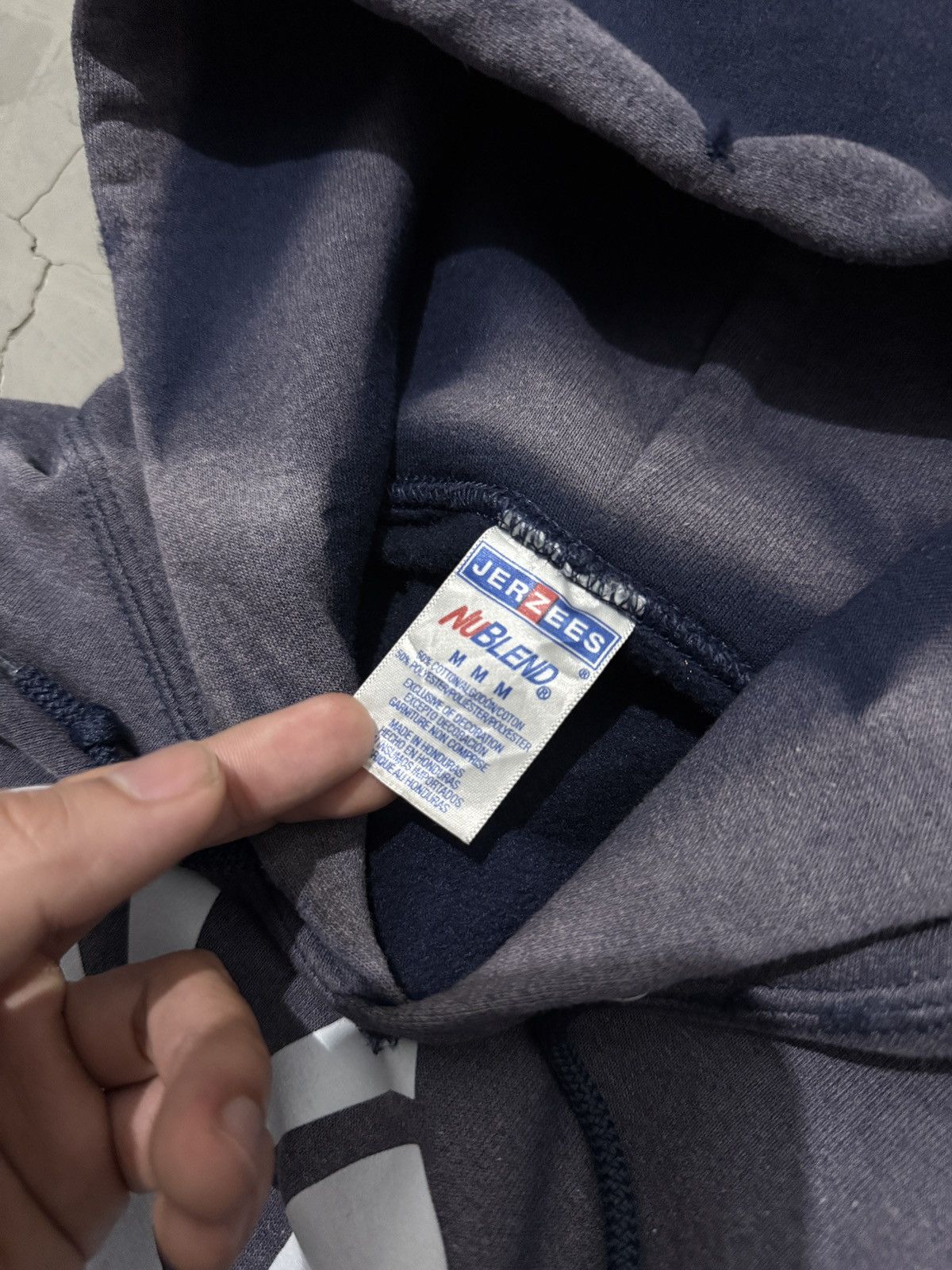 New York Yankees 2000s Sunfaded New York Yankees Studed Hoodie Size US M / EU 48-50 / 2 - 2 Thumbnail