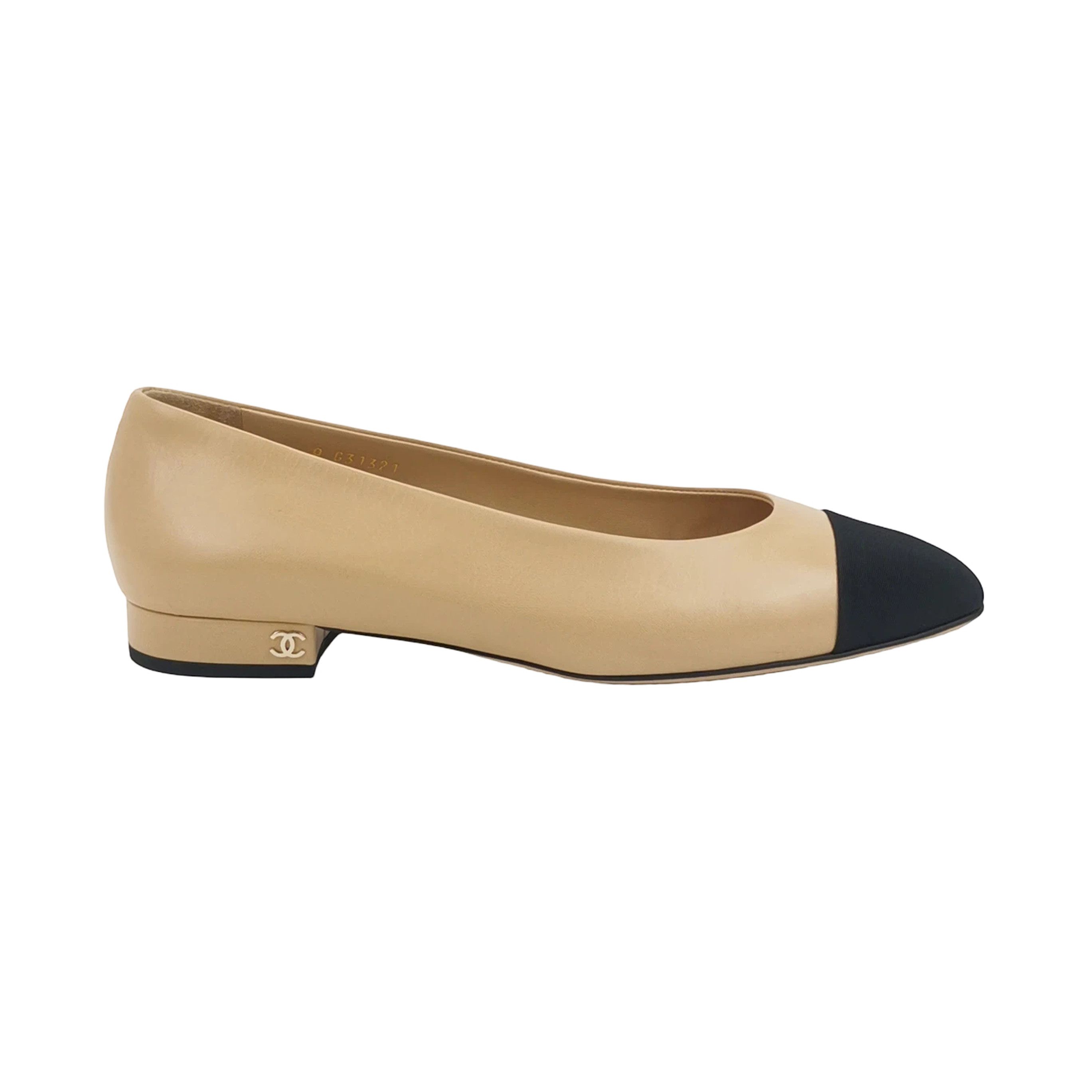 Chanel Chanel Women 9 Flats Size US 9 / IT 39 - 1 Thumbnail